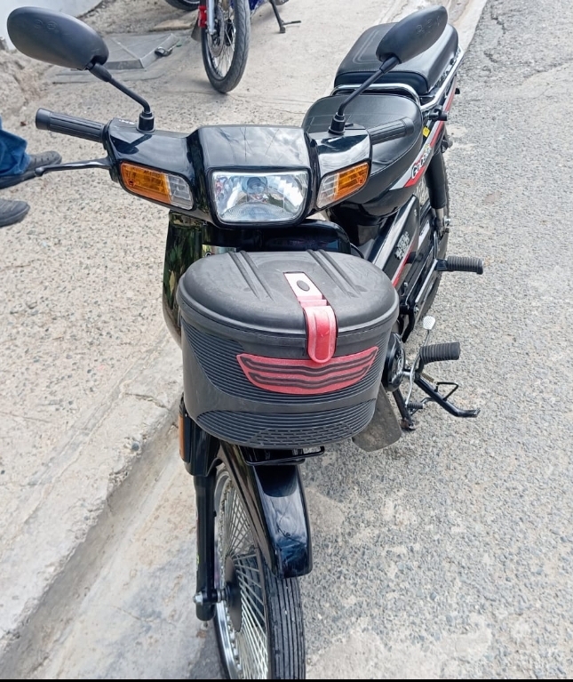 motores y pasolas - Gacela Super C90 como nuevo 4