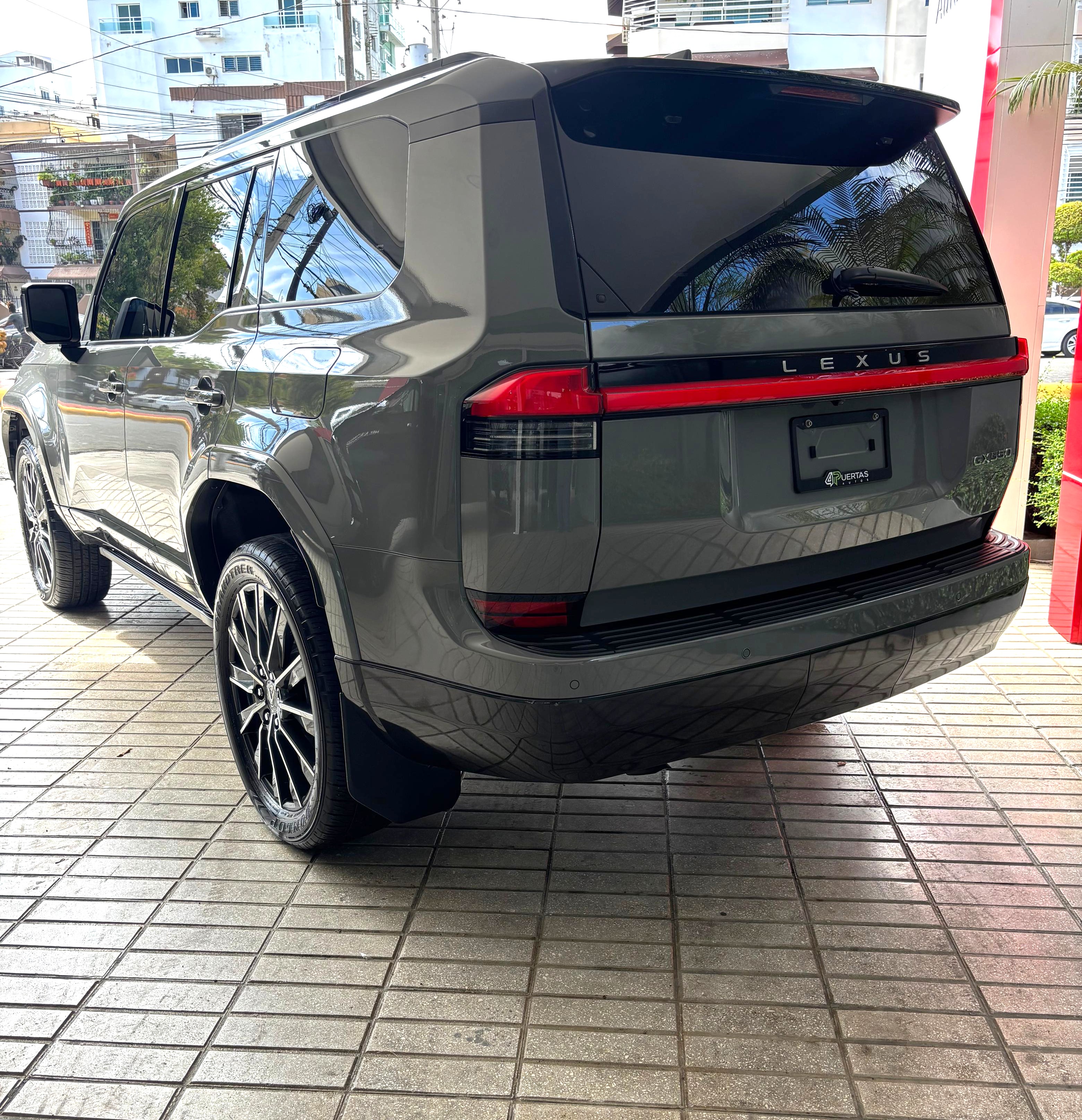 jeepetas y camionetas - Lexus GX550 Luxury+ 3