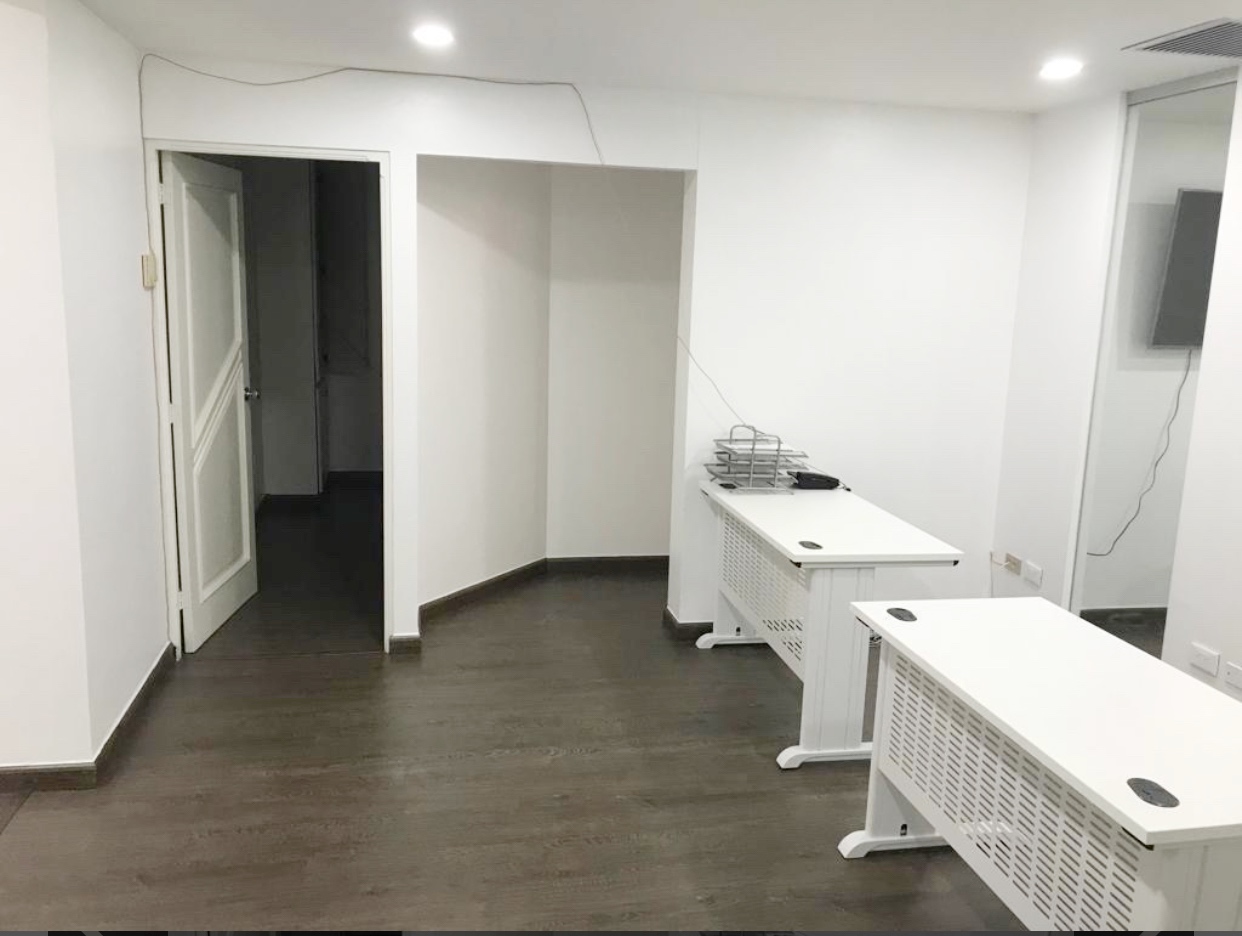 oficinas y locales comerciales - Local céntrico en Naco  4