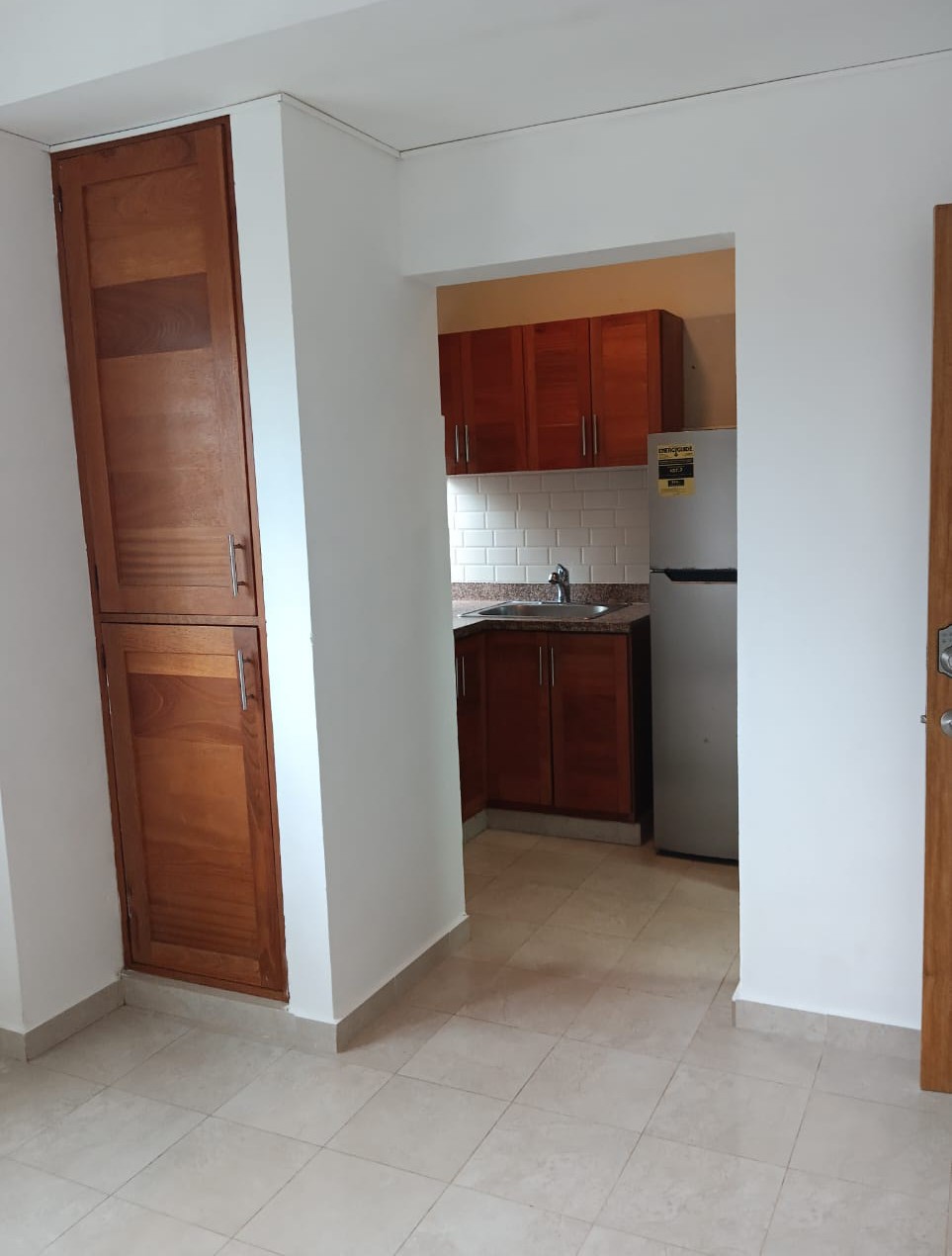 apartamentos - Alquiler de habitación Amueblada en Zona Céntrica del Distrito Nacional 