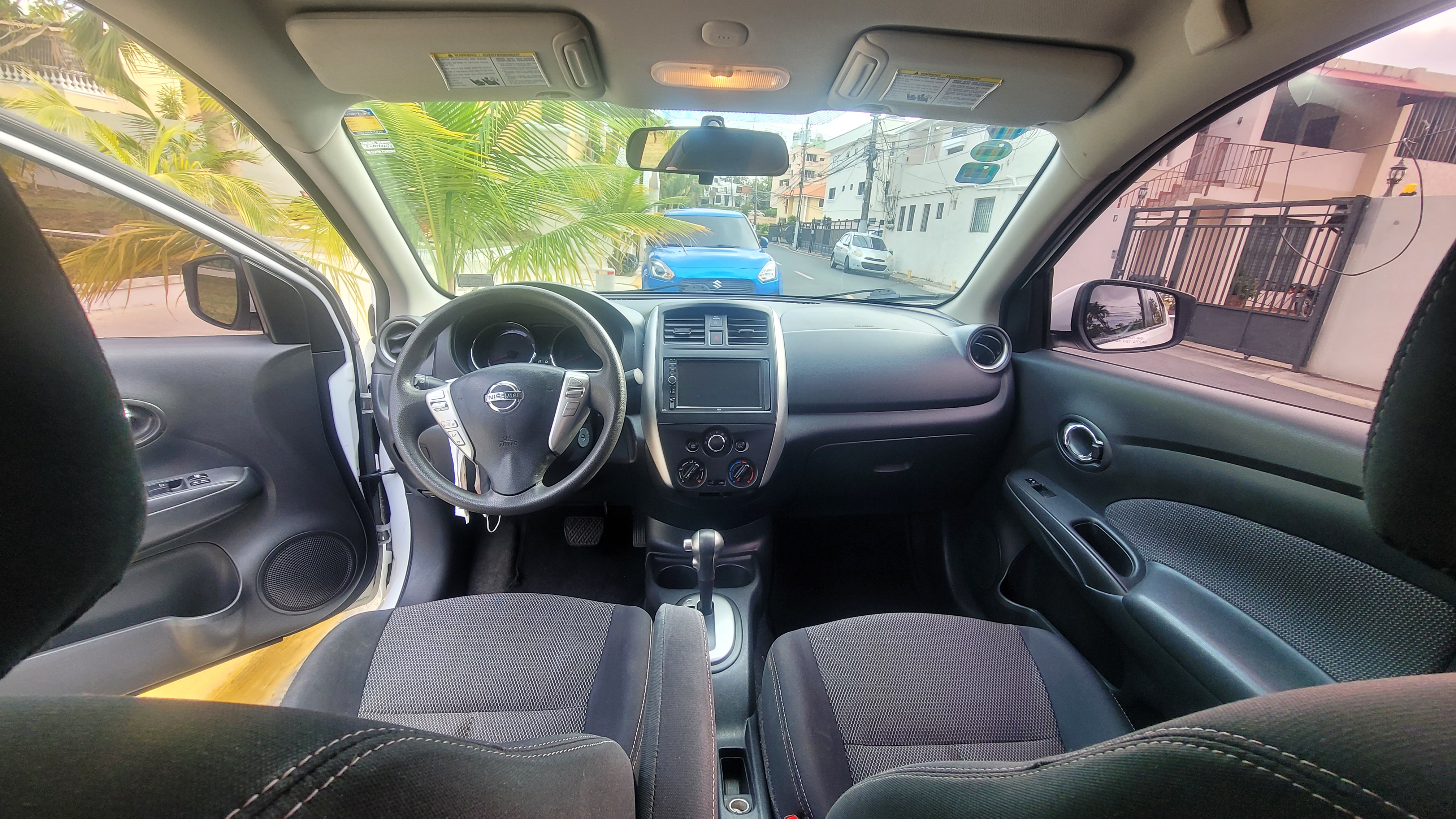 carros - Nissan Versa SV 2016
Guía multifuncional
)(Sistema ECO
 3