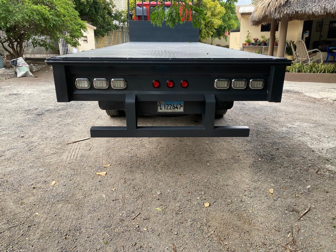 camiones y vehiculos pesados - Camión Isuzu FTR 3