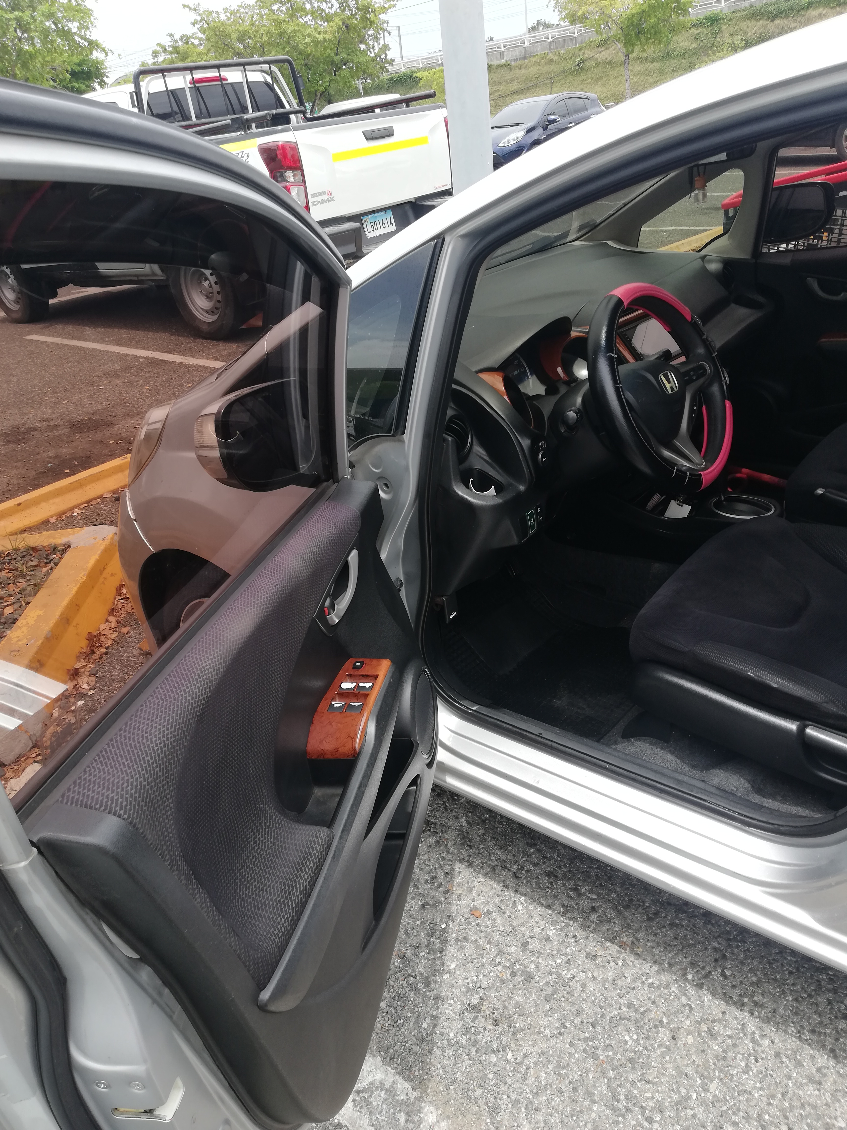 carros - Honda Fit Plateado 2011 1