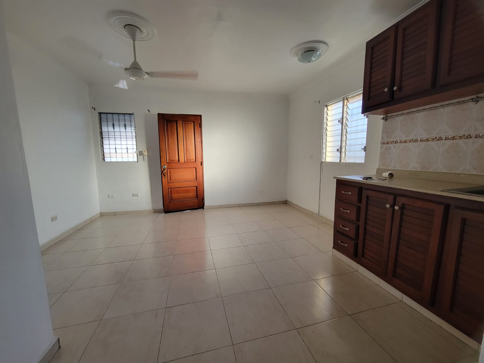 apartamentos - Alquiler Apartamento 1 Habitación, Zona Colonial 1