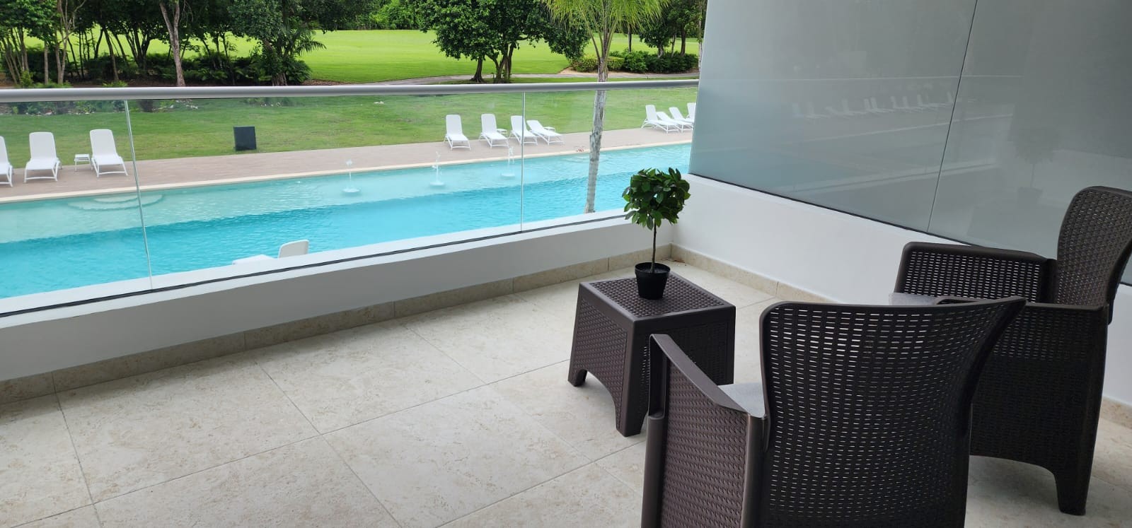 apartamentos - Vendo Hermoso Apto En Una De Las Zonas Más Prestigiosas De Punta Cana, COD PD258