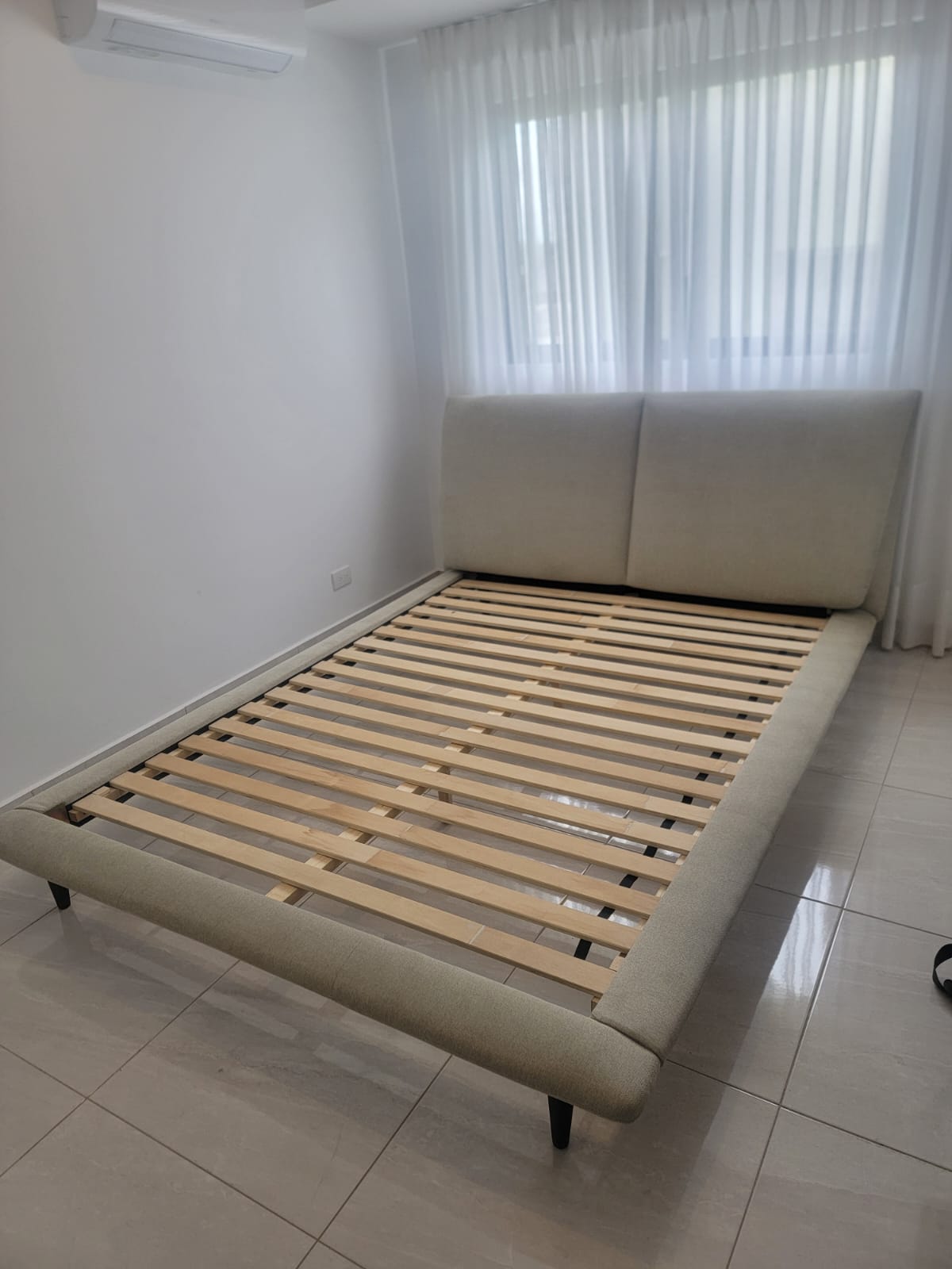muebles y colchones - Cama Queen nueva