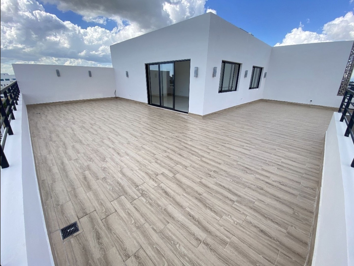 penthouses - El Millon penthouse 3 habitaciones 2.5 banos 3 parqueos 5