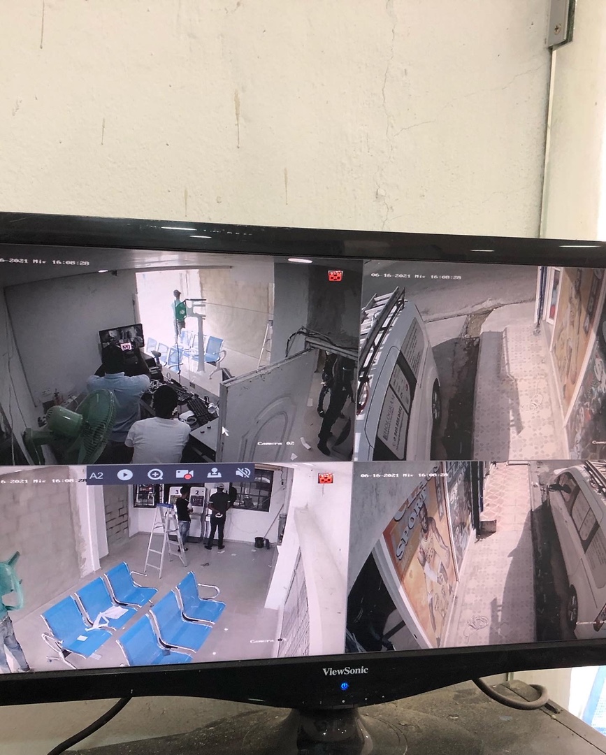 servicios profesionales - Cámaras de Vigilancia / Instalacion  9