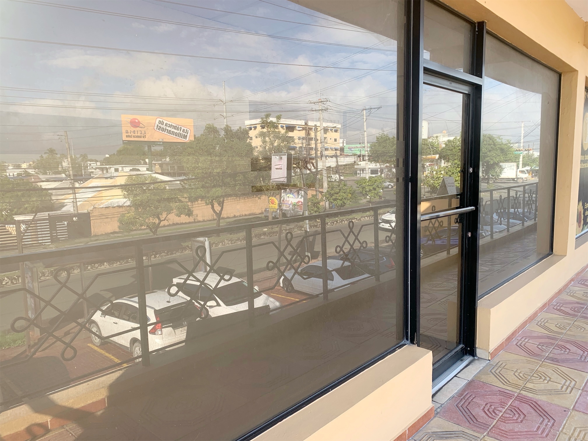 oficinas y locales comerciales - Local en Arroyo Hondo 1