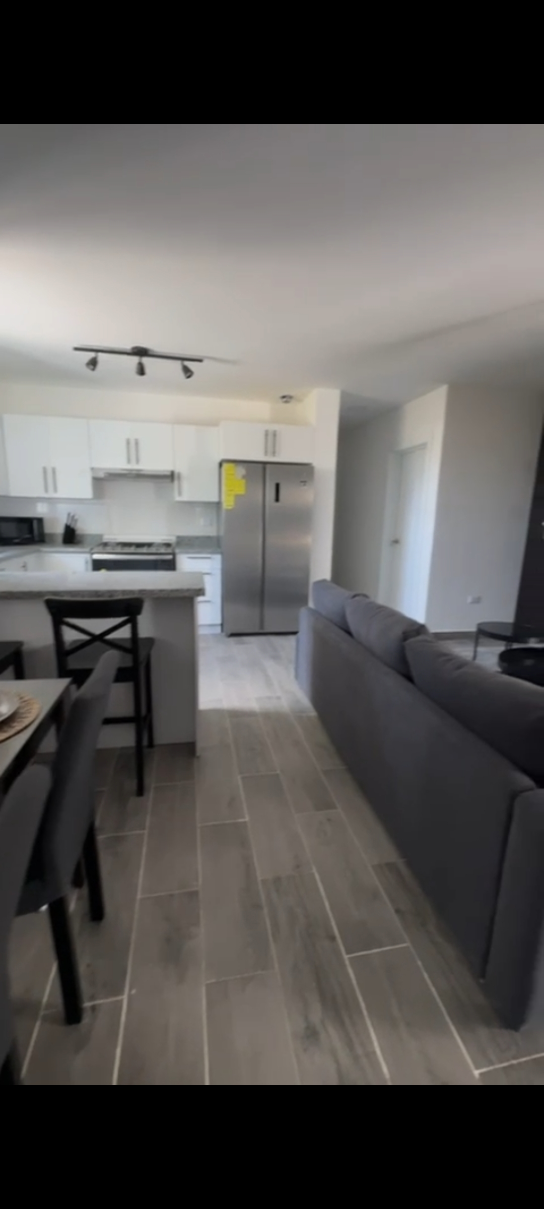 apartamentos - Se Vende Apartamento Amueblado, En Friusa, Av Guayacanes. 1