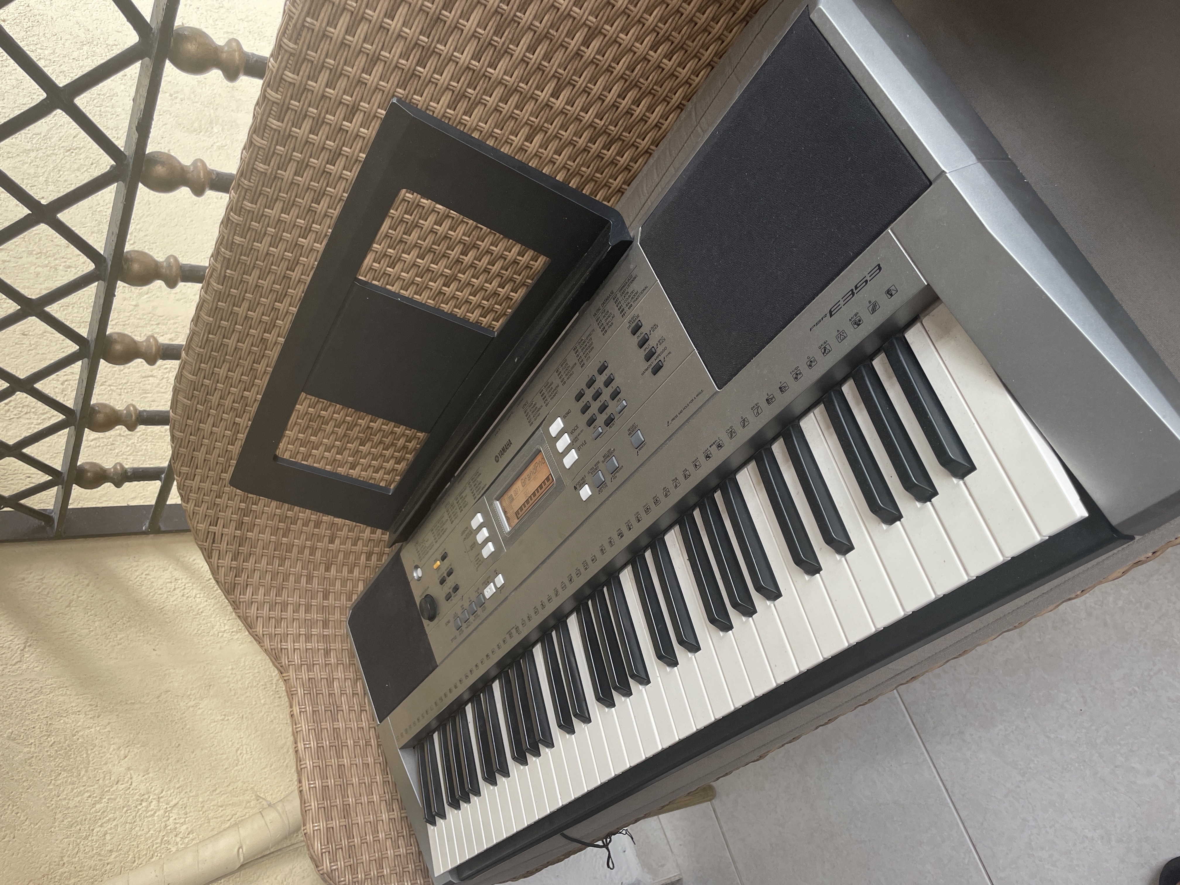 instrumentos musicales - Piano Yamaha PSR-3E53 (Leer descripcion)