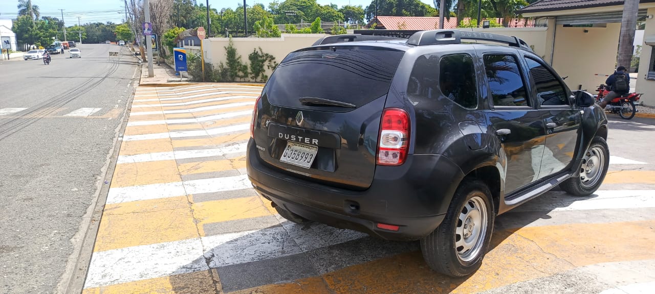 jeepetas y camionetas - vendo mi Renault duster 2016 por superación  2