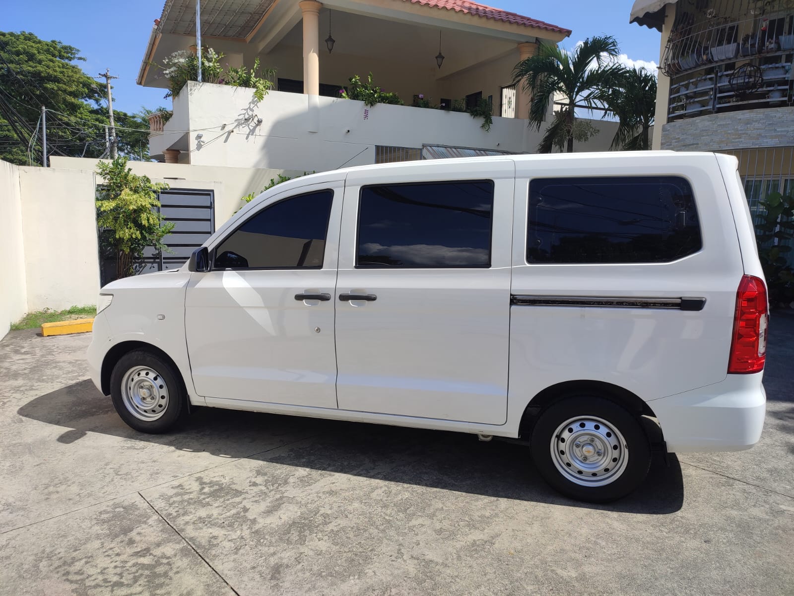 carros - Chevrolet VAN N400  2