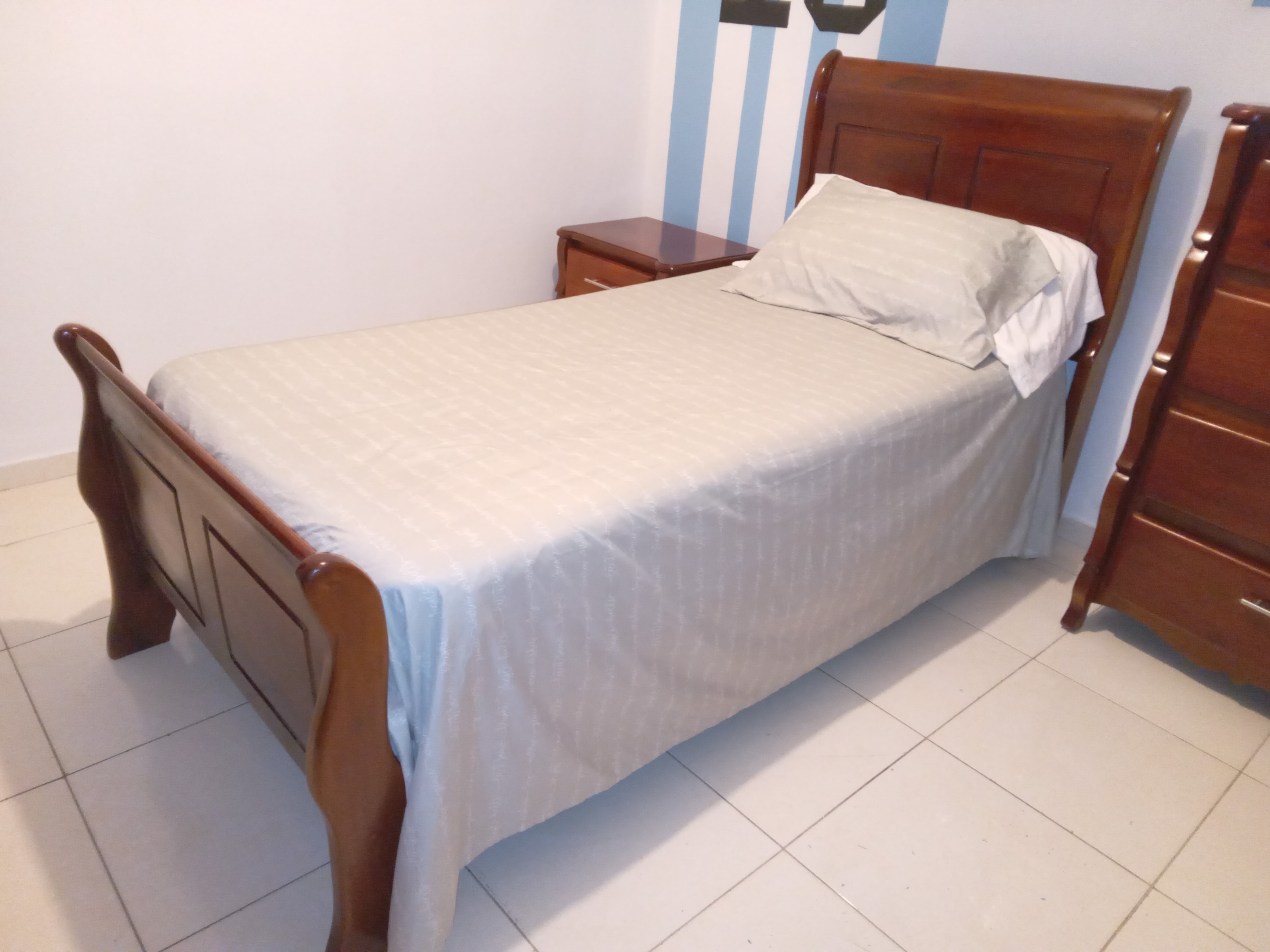 muebles y colchones - Juego de Habitación  Twin en Caoba 1