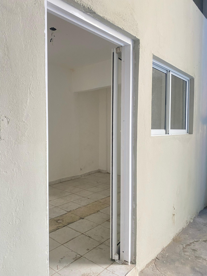 oficinas y locales comerciales - alquiler de nave industrial en villa consuelo 8