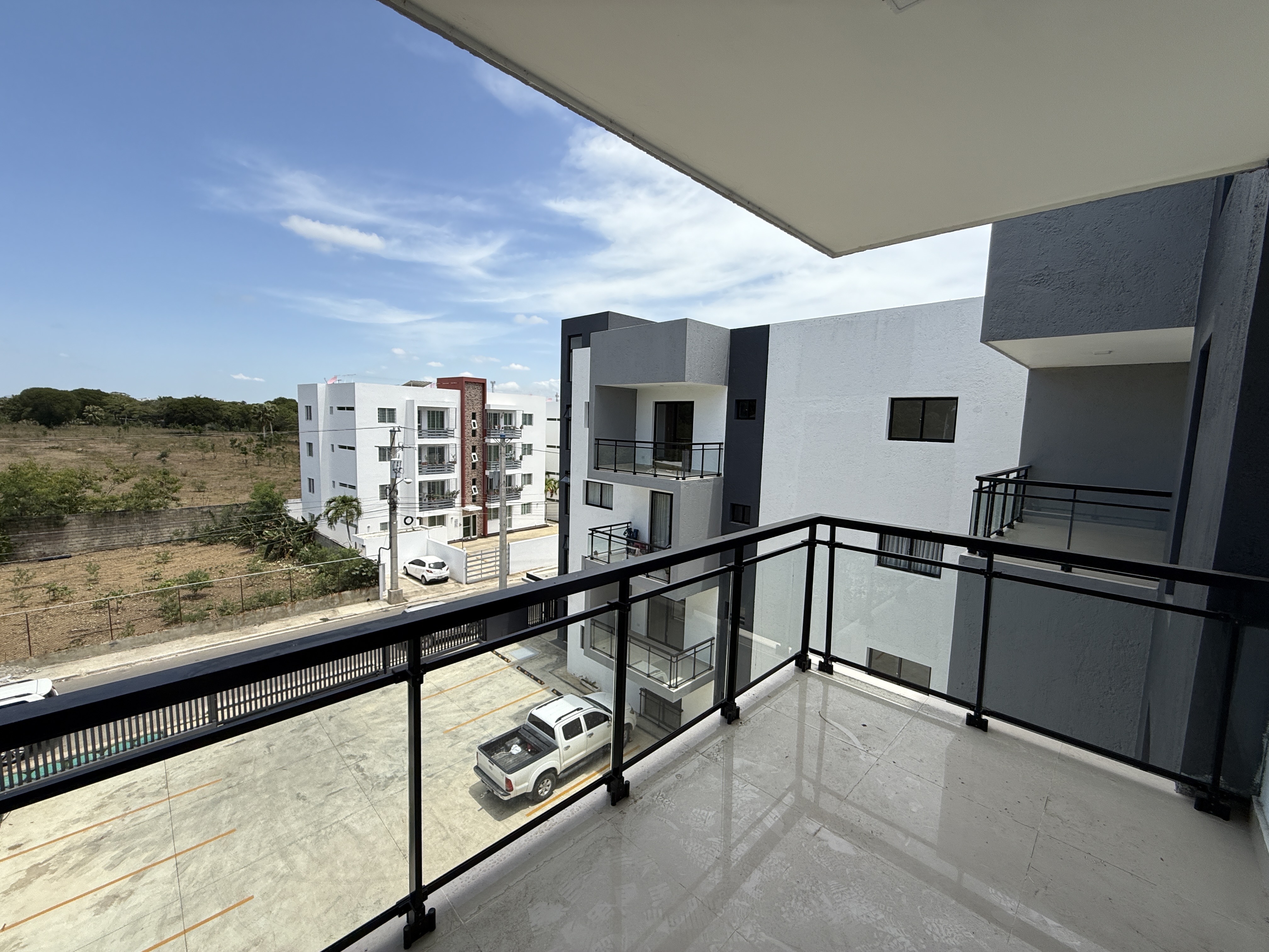 apartamentos - vendemos 4to + terraza próximo a Homs  1