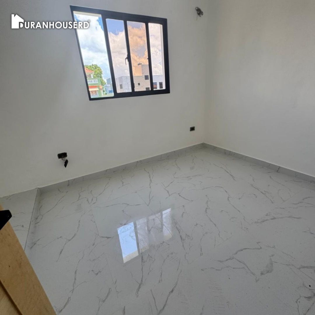 casas - venta de casa con piscina en la autopista de san isidro Santo Domingo este  2