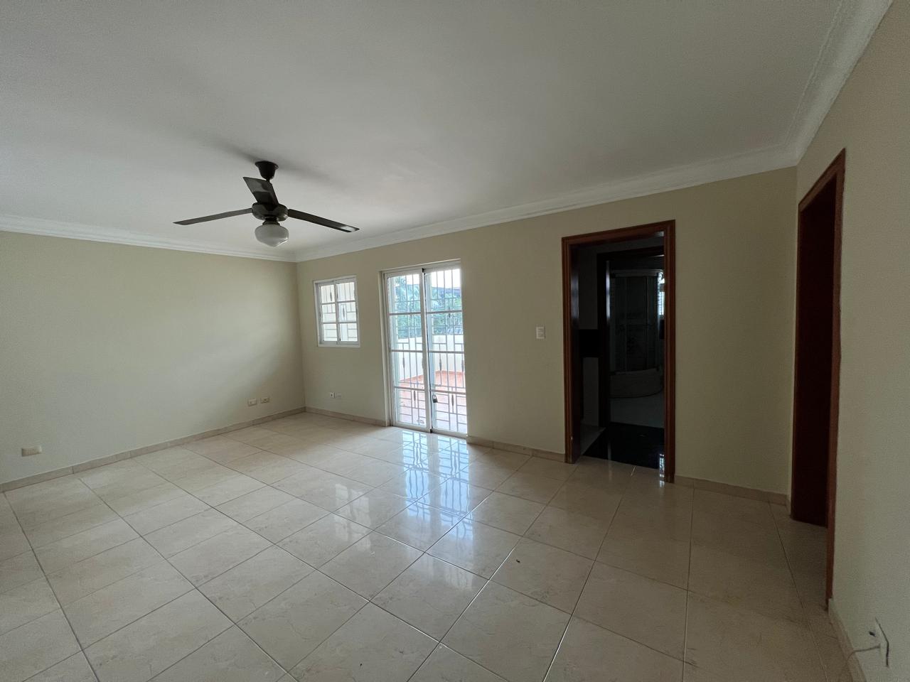 casas - Casa en alquiler en Los prados Comercial 4