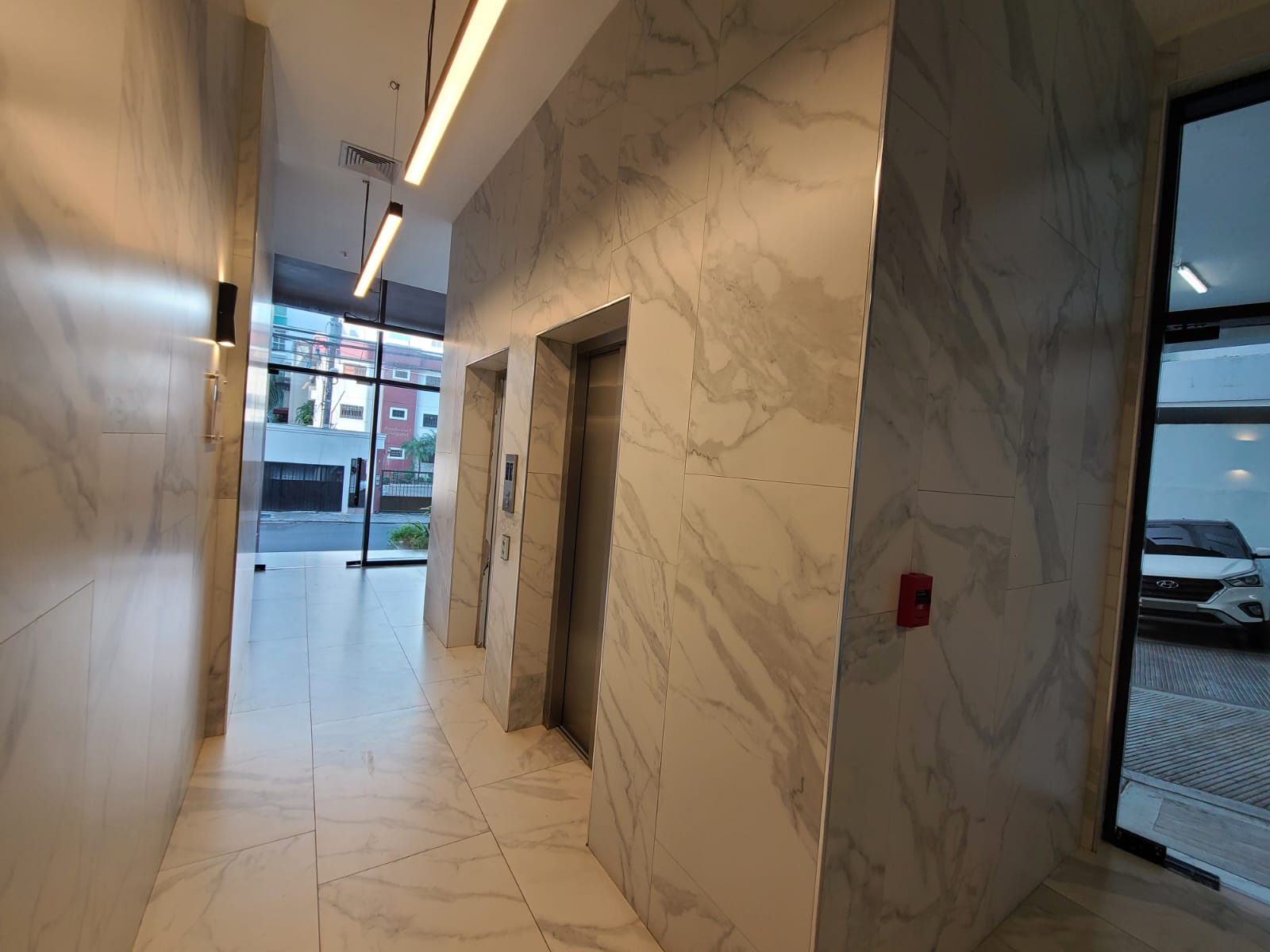 oficinas y locales comerciales - Piso 6 en Torre Corporativa de Lujo Evaristo  9