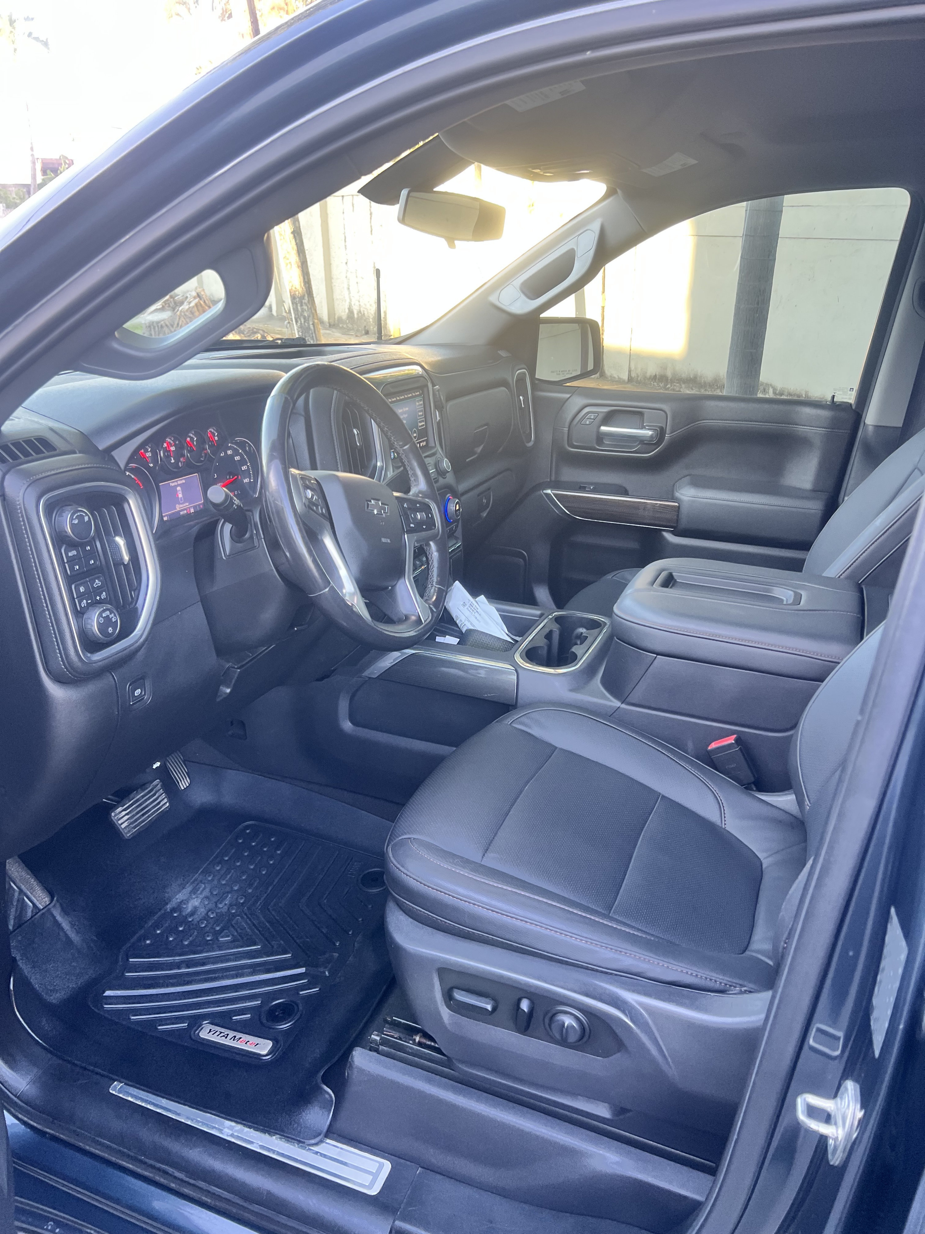 jeepetas y camionetas - cheveolet silverado 2019 RST 4