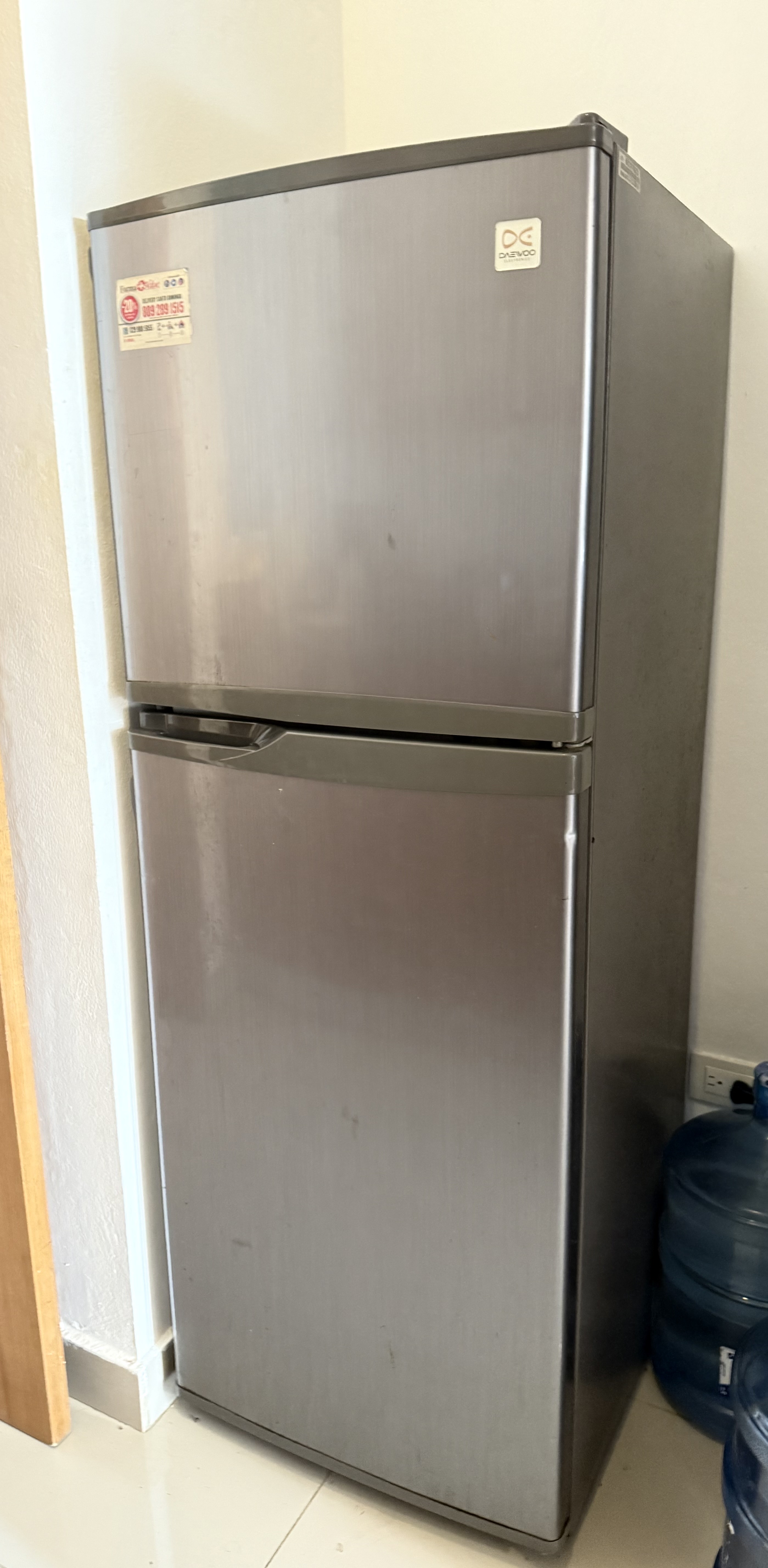cocina - Nevera marca Daewoo de 2 puertas 1