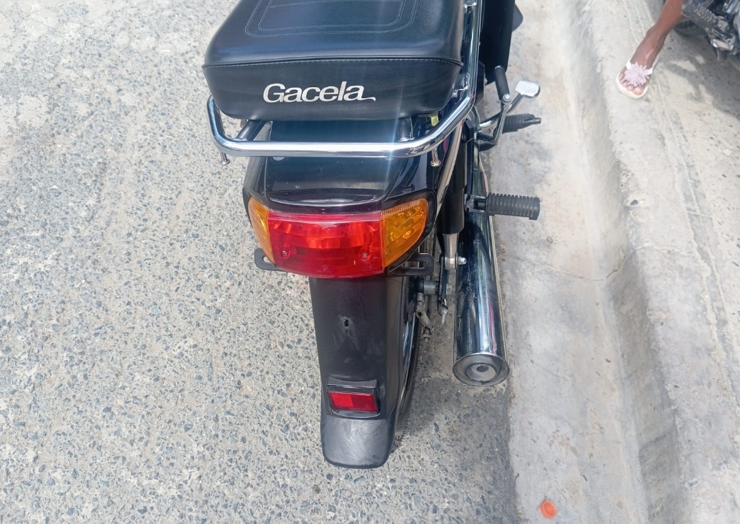 motores y pasolas - Gacela Super C90 como nuevo 5