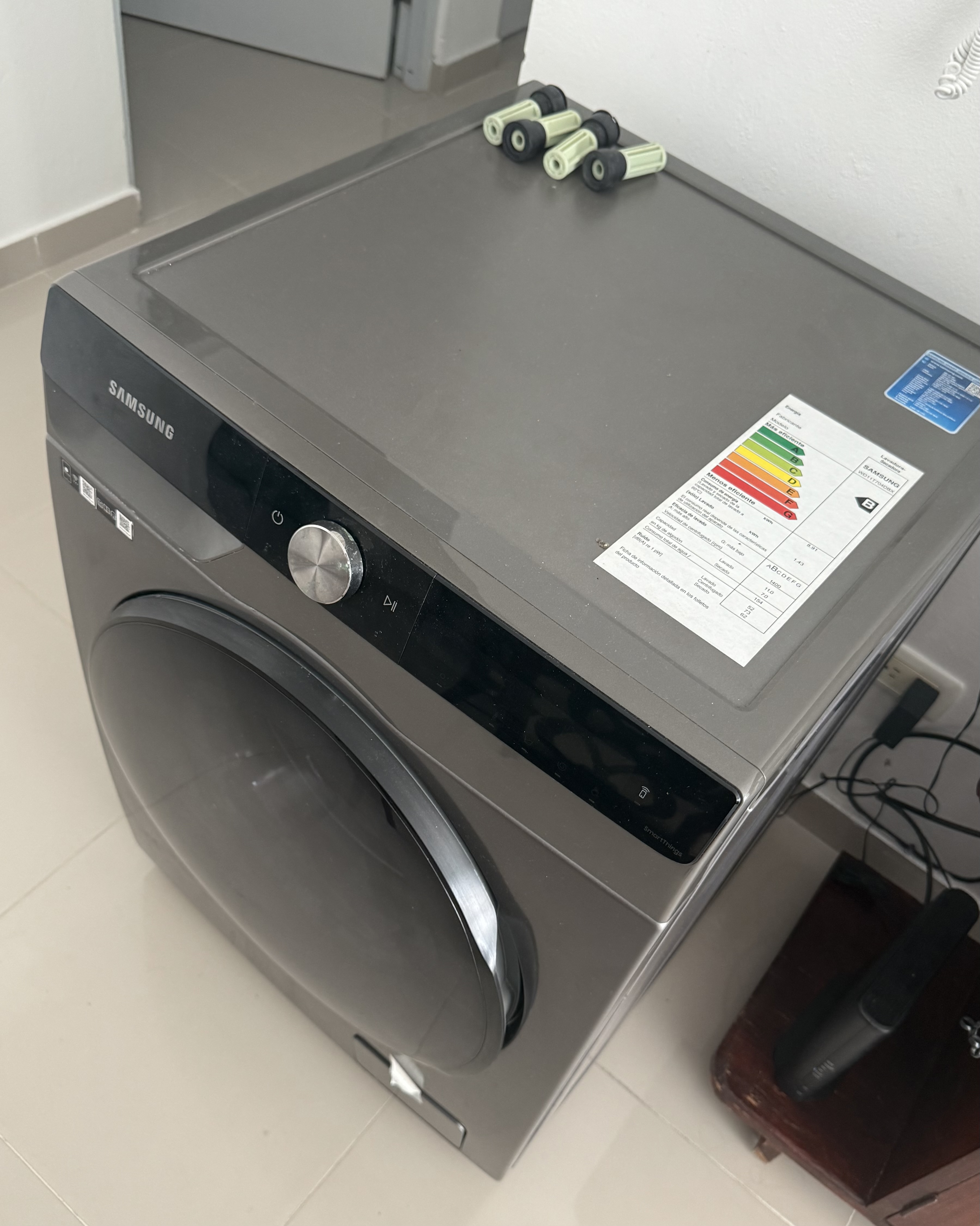 electrodomesticos - Lavadora Secadora Eléctrica Samsung 11 Kg WD11T704 4