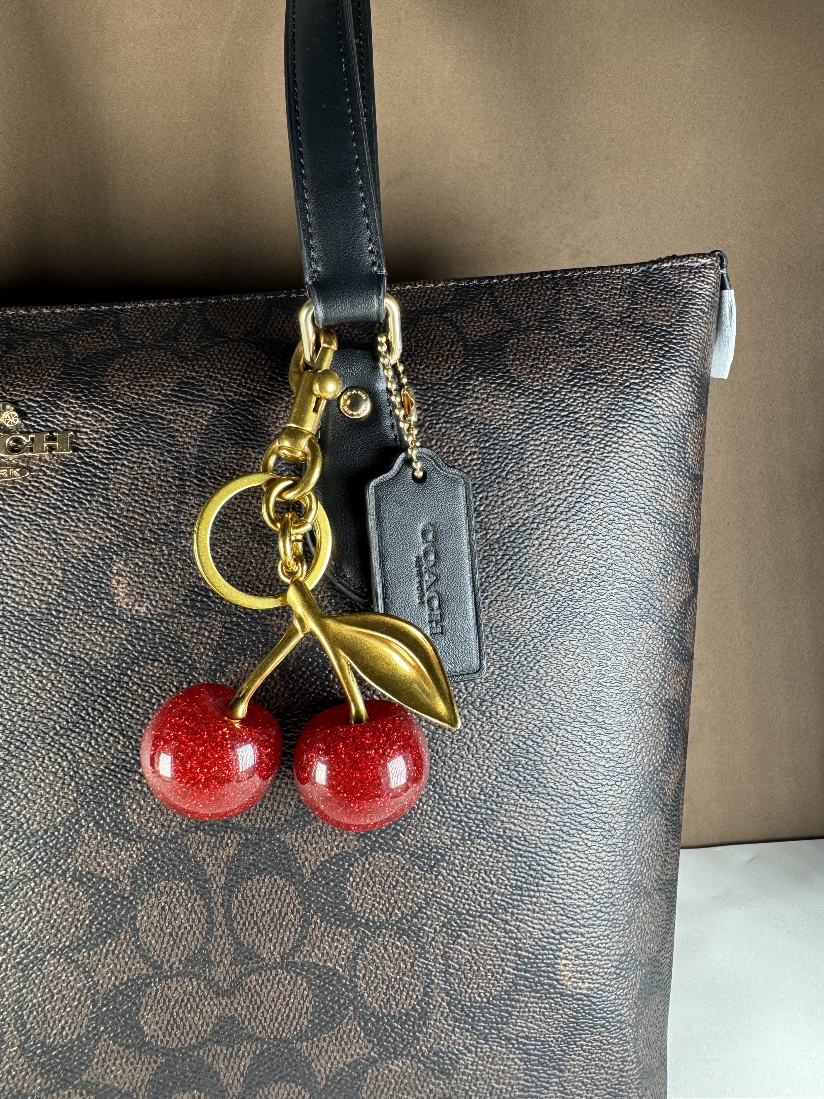 joyas, relojes y accesorios - Llaveros  1