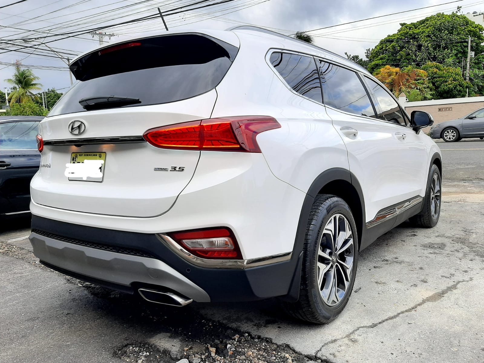 jeepetas y camionetas - Vendo Santa fe 2020 limited, Importada por Magna Motors. Excelente condiciones!  5