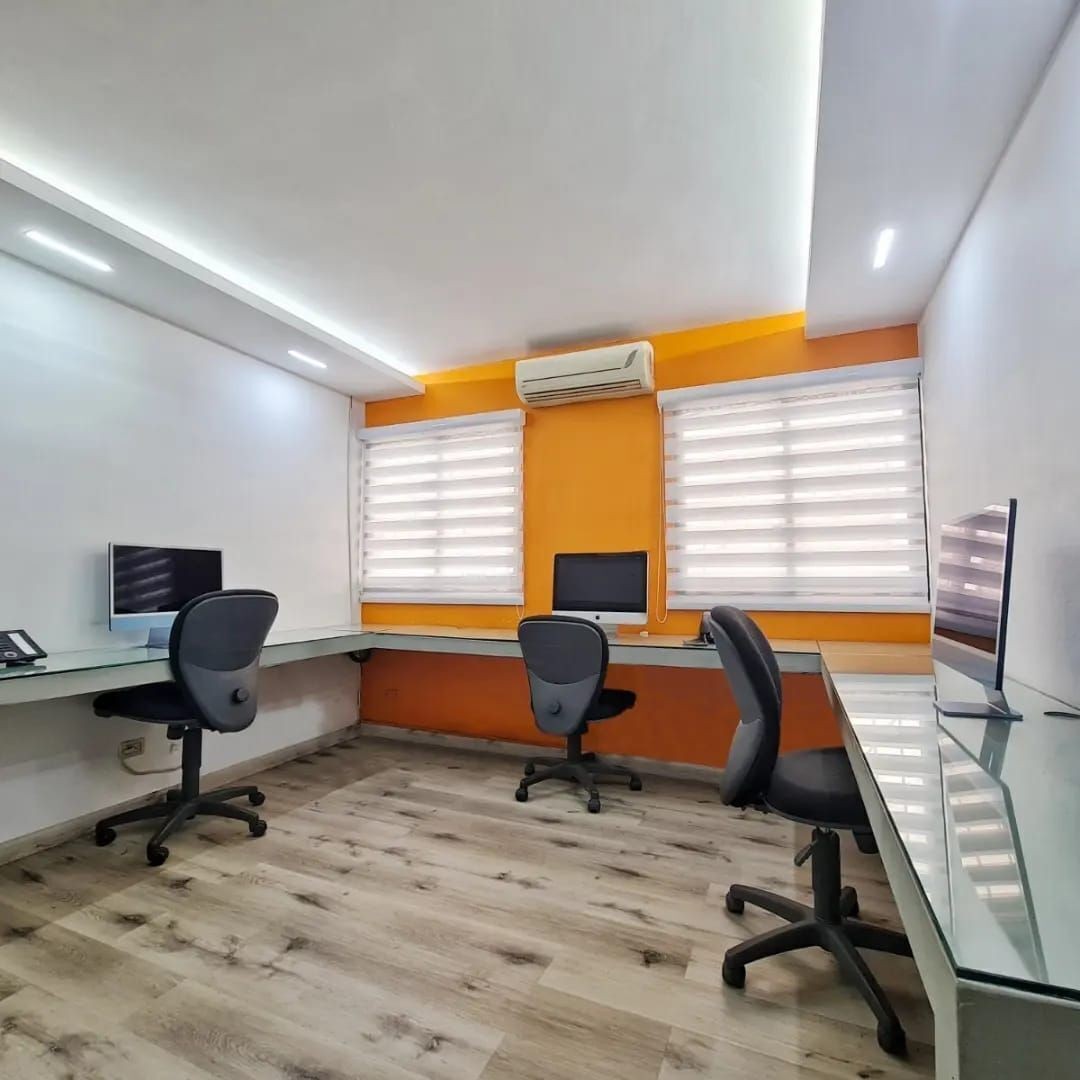 oficinas y locales comerciales - Se alquila oficina en Bella Vista amueblada 9