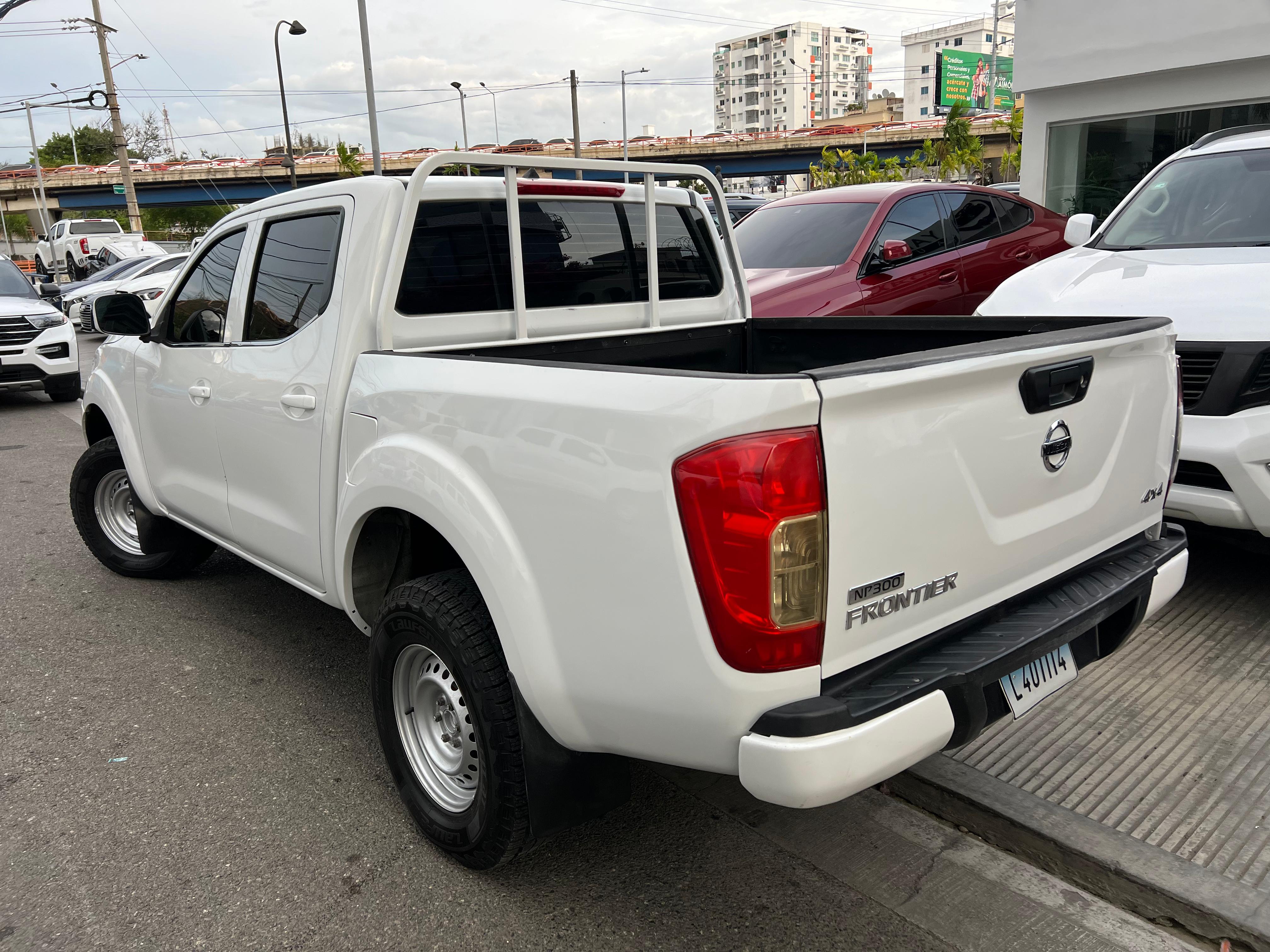 jeepetas y camionetas - Nissan Frontier NP300 2019 4