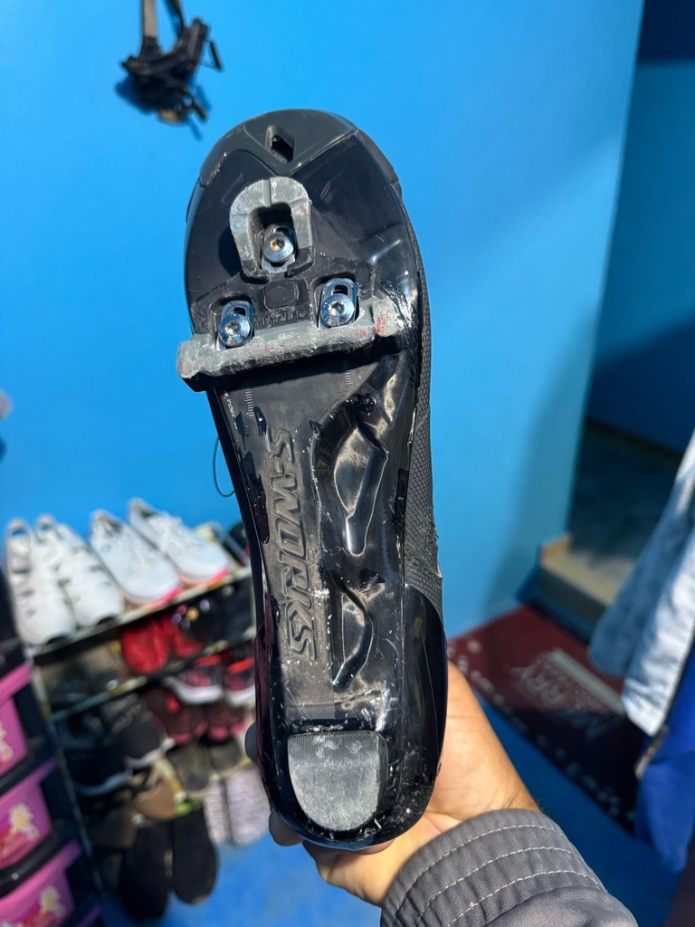 bicicletas y accesorios - SE VENDE ZAPATILLAS S WORK ARE NEGRA SIZE 11/1/2 1