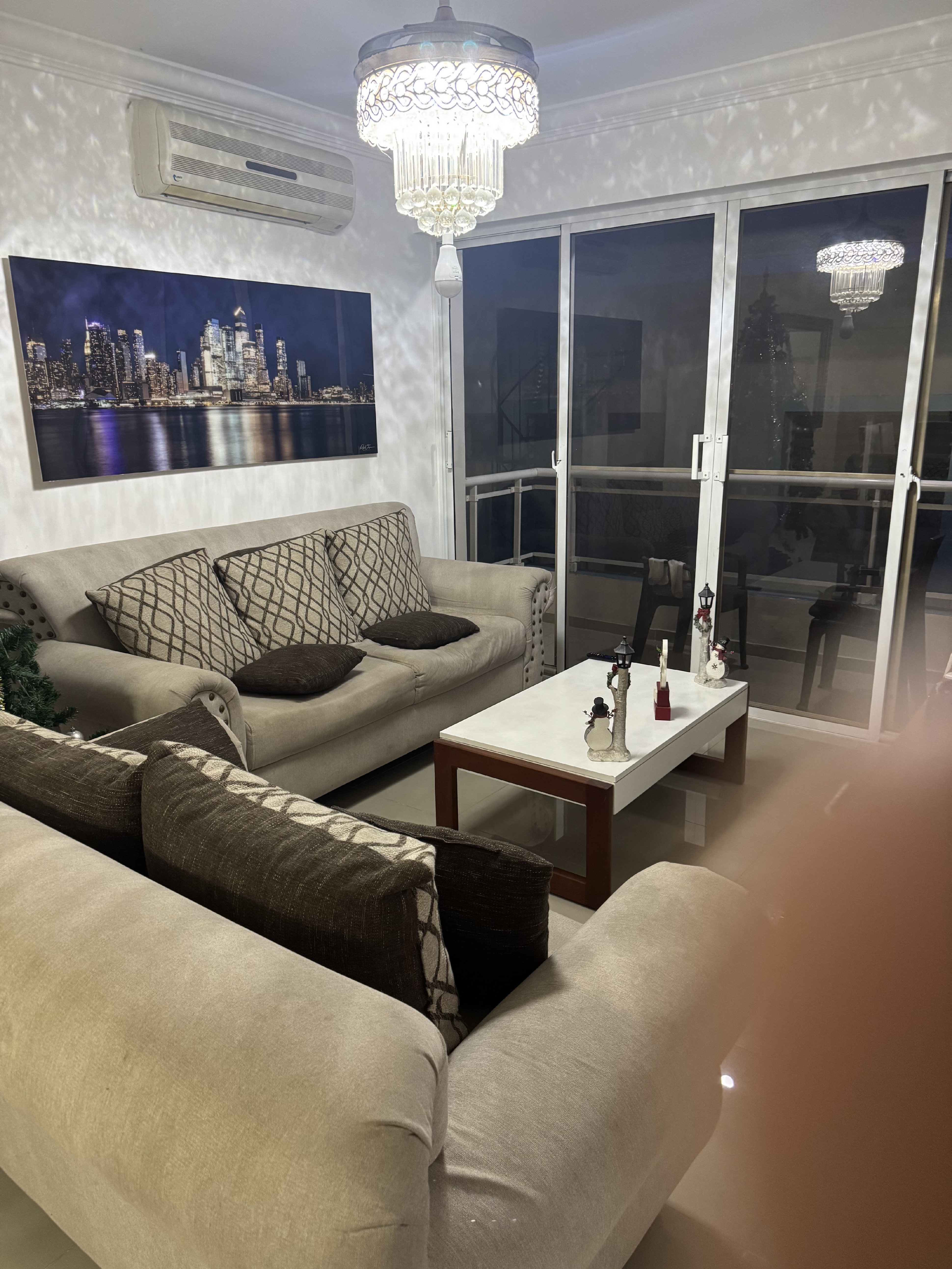 apartamentos - Espectacular apartamento solo  2 años construido en Residencial Costa Verde  4