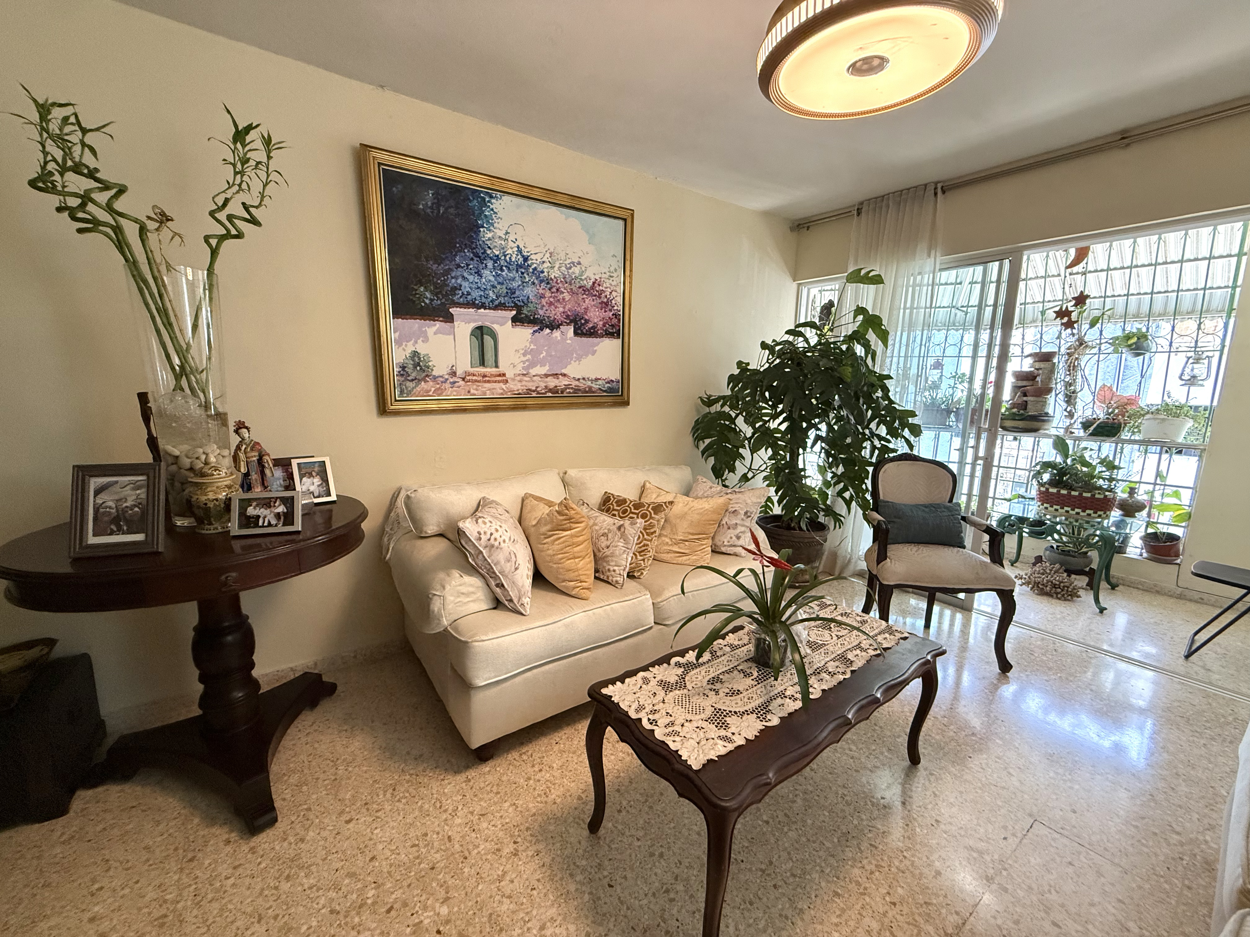 apartamentos - Venta de de 3 habitaciones en Zona Universitaria. 0