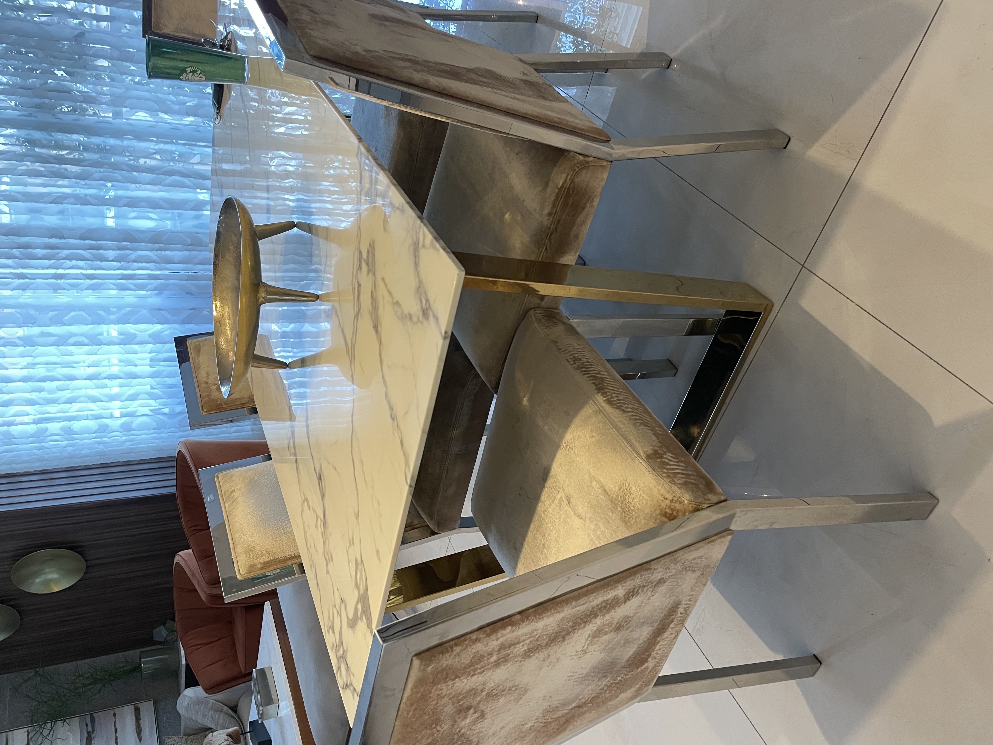 muebles y colchones - Mesa de comedor, tope tipo mármol  4
