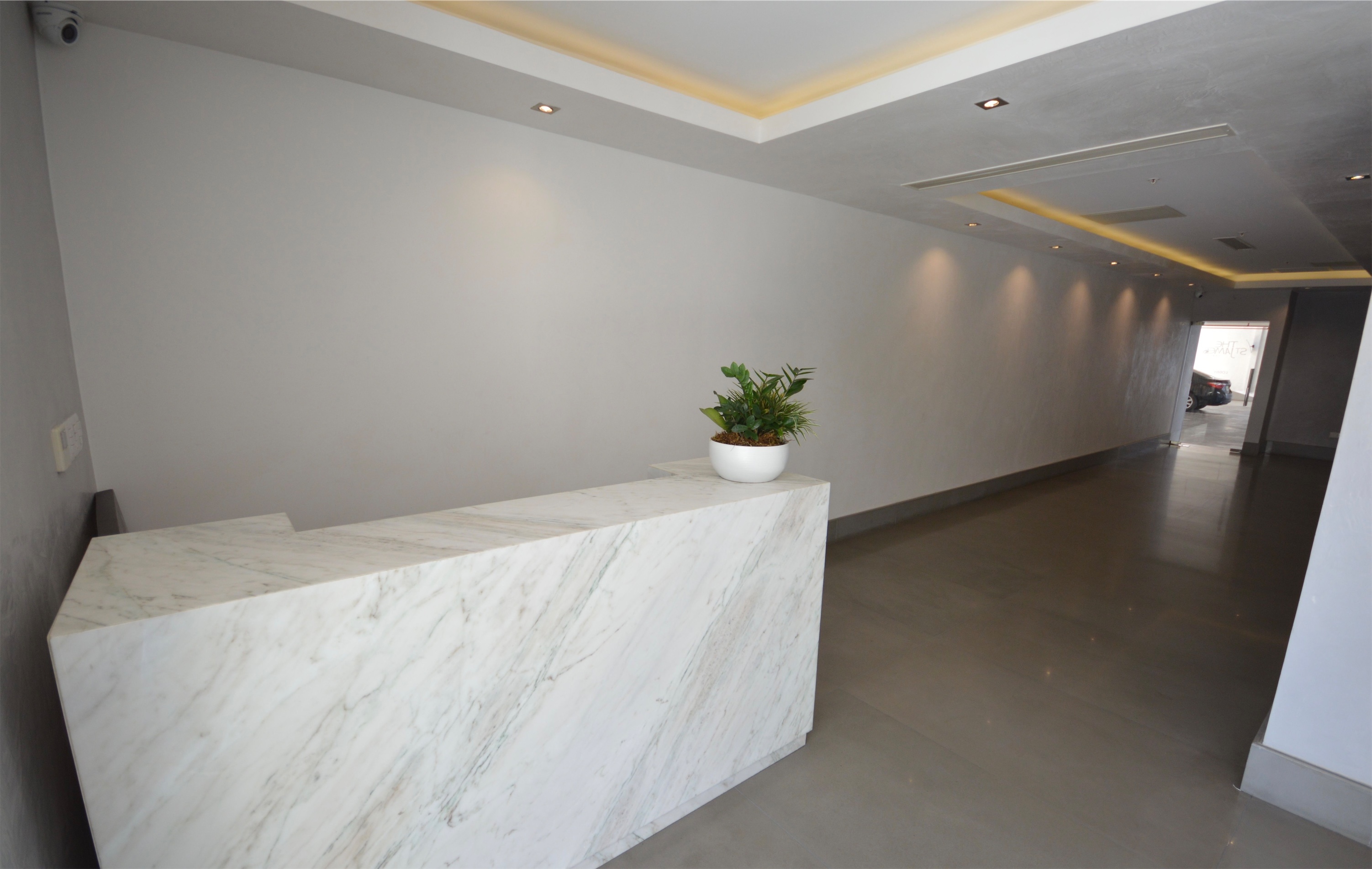 oficinas y locales comerciales - Piantini torre corporativa 6,100m2 150 parqueos 6