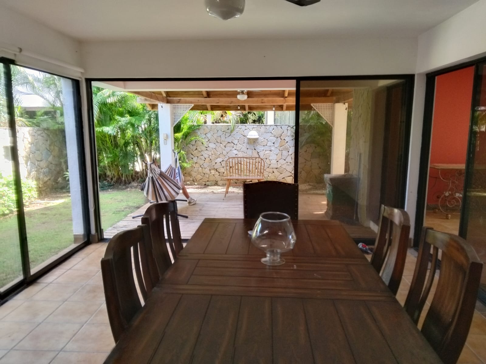 casas vacacionales y villas - Villa semi amueblada en venta  Metro Country Club 4