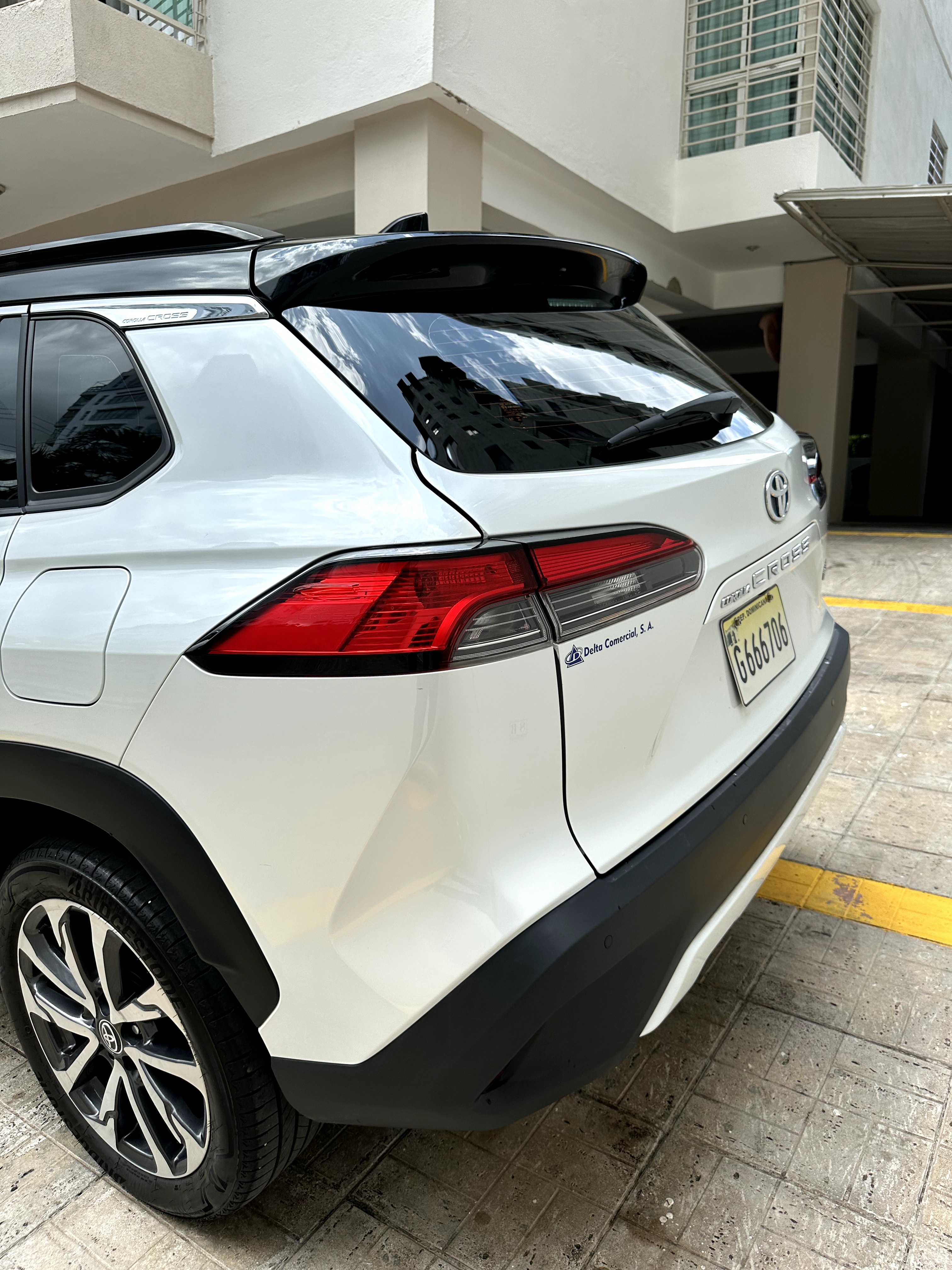 jeepetas y camionetas - Toyota Corolla Cross Limited- Hibrido 2024 2