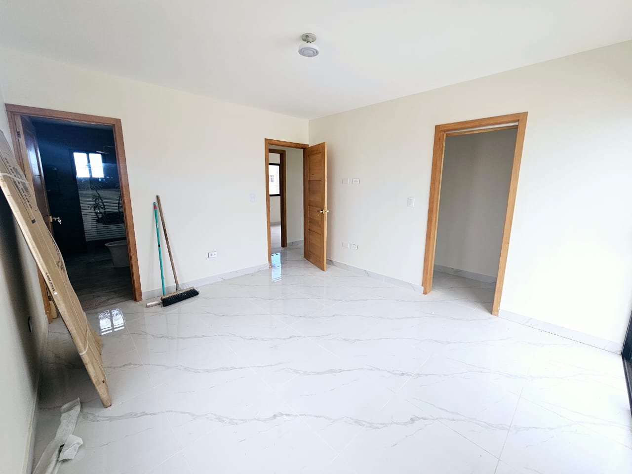 casas - Venta de Amplias Villas en Brisas de Punta Cana 8