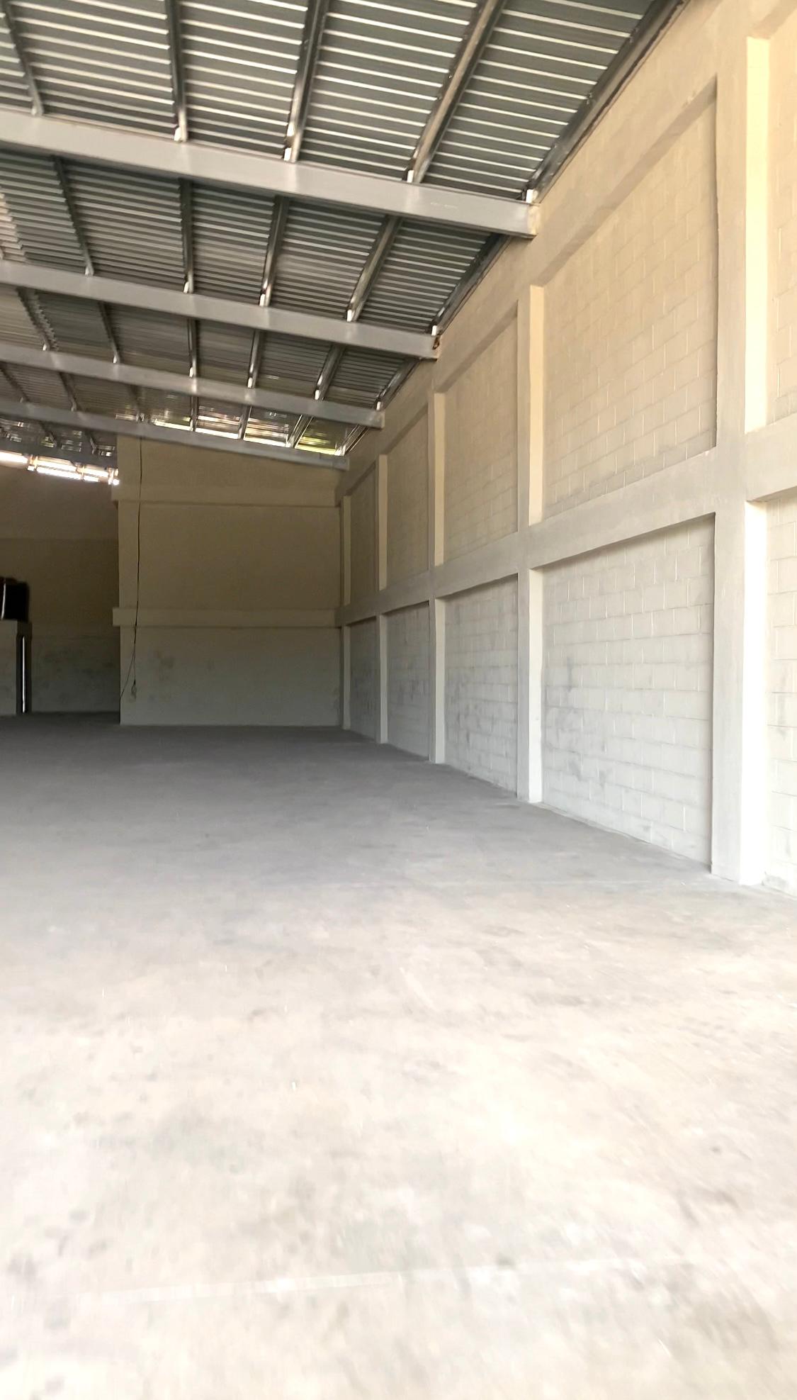 oficinas y locales comerciales - Nave Comercial  1