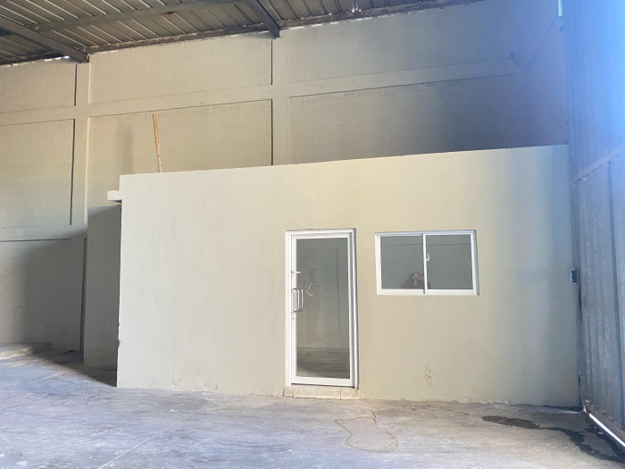 oficinas y locales comerciales - alquiler de nave industrial en villa consuelo 9