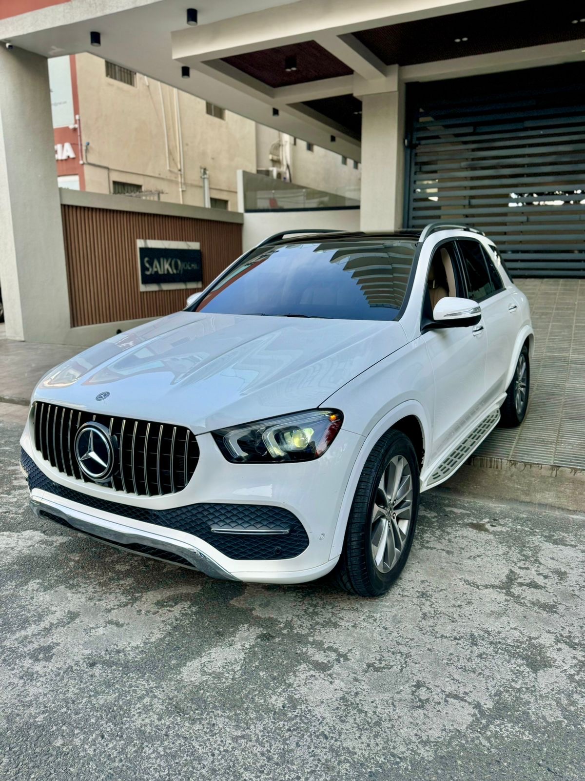 jeepetas y camionetas - MERCEDES BENZ GLE 350 AñO: 2020
papeles y mantenimiento al dia.

59,000 kms 0