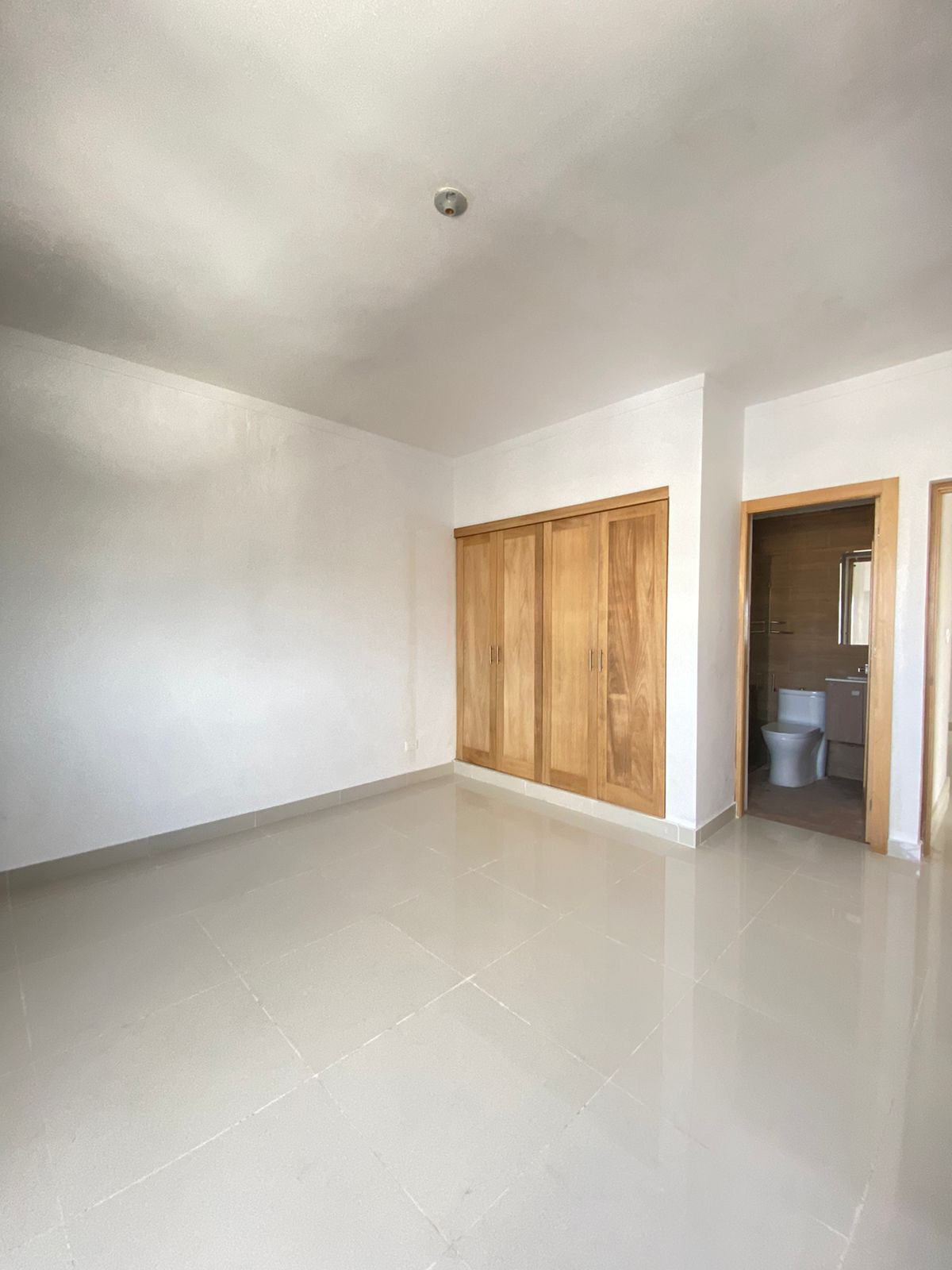 apartamentos - Hermoso apartamento nuevo en Venta Urb. Real 6
