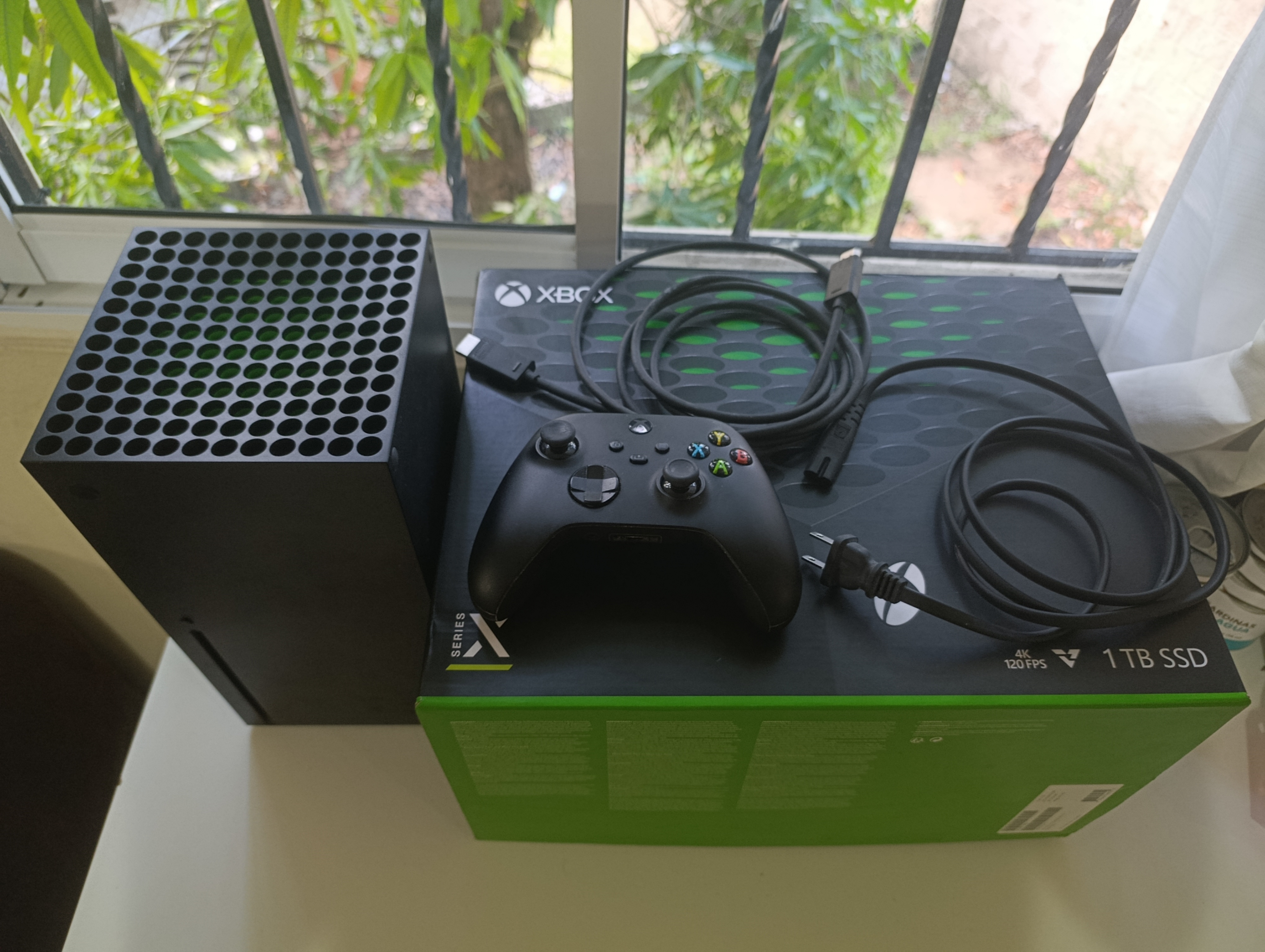 consolas y videojuegos - VENDO XBOX SERIES X — RD$17,000 NEGOCIABLES 6