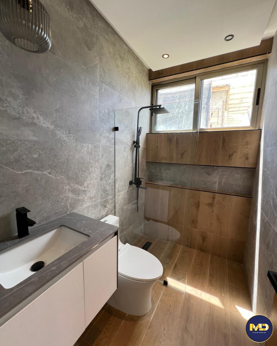 casas vacacionales y villas -  SE VENDE VILLA DE LUJO CON PISCINA Y TERRAZA  UBICADA EN PLAYA NUEVA ROMANA 8