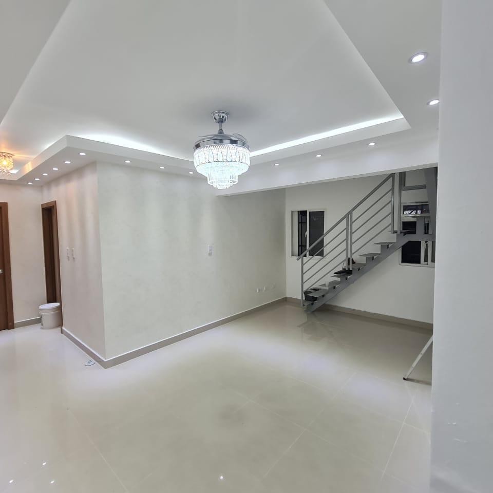 apartamentos -  Apartamento en Venta, Residencial Colinas III, Santo Domingo Oeste. 1