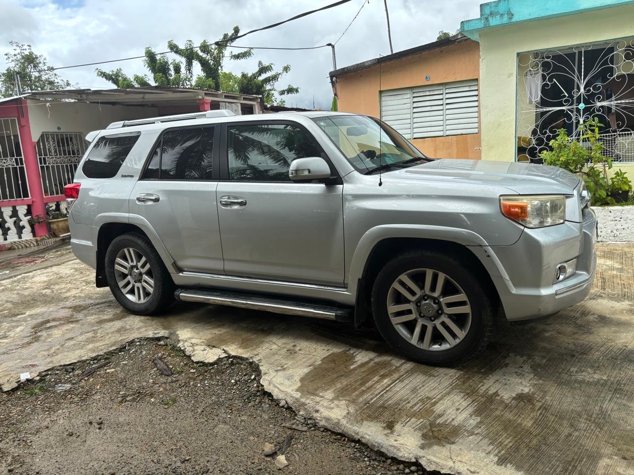 jeepetas y camionetas - Toyota 4runner limited 3 fila 1
