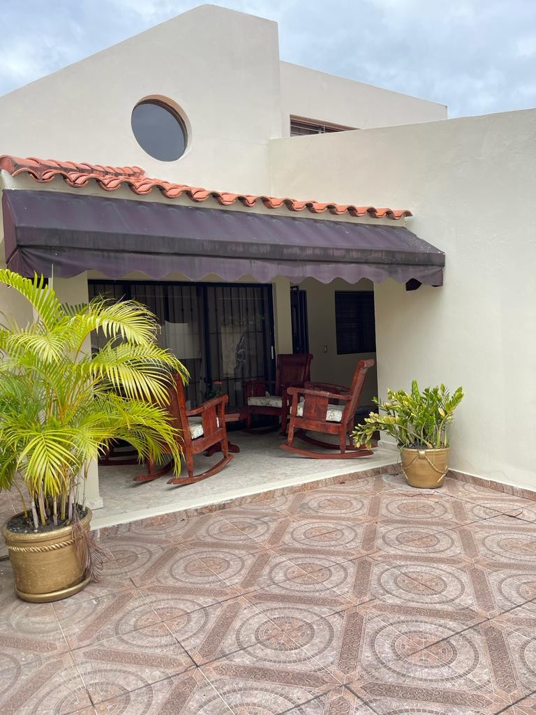 casas - Se vende casa en Viejo Arroyo Hondo 9