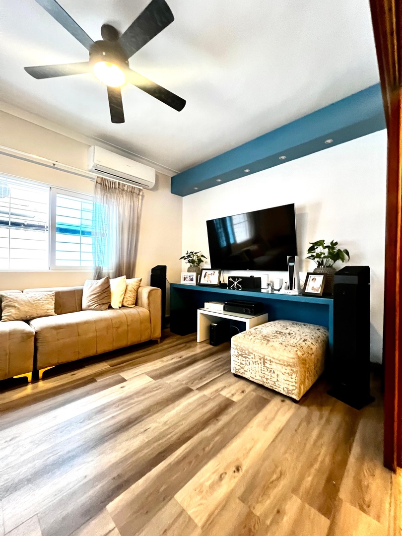 apartamentos - El Millón📍D.N.
🏷️US$215,000.-
•Área de 197 Mts
•1 er Nivel  •3 Habitaciones 
 1