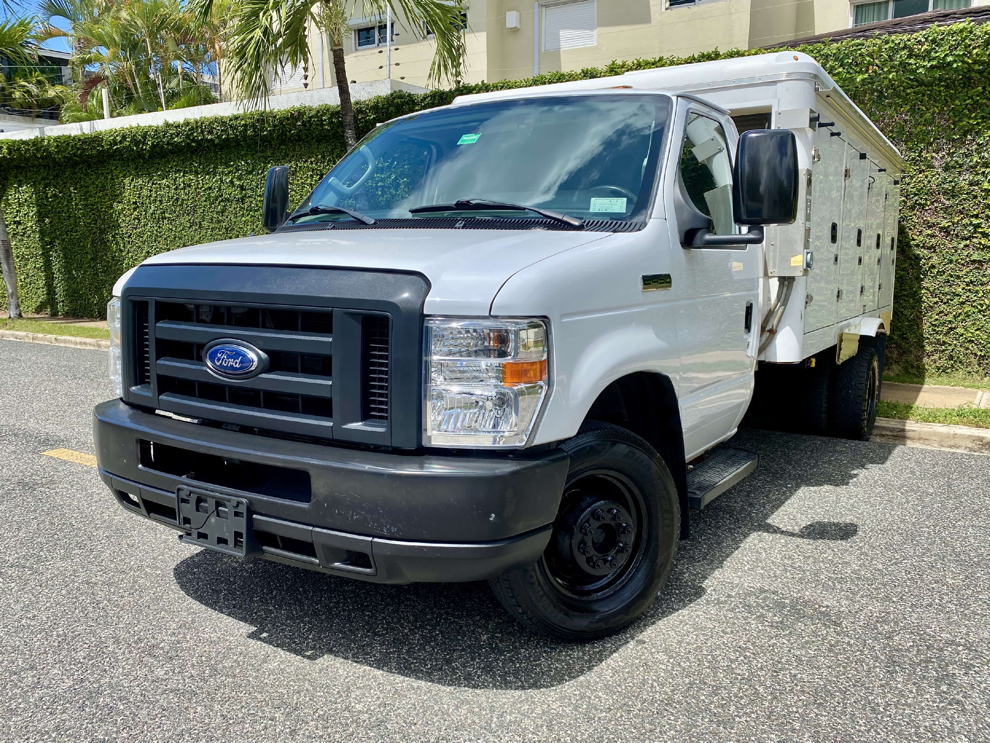 jeepetas y camionetas - Ford E-450 Econoline 2018